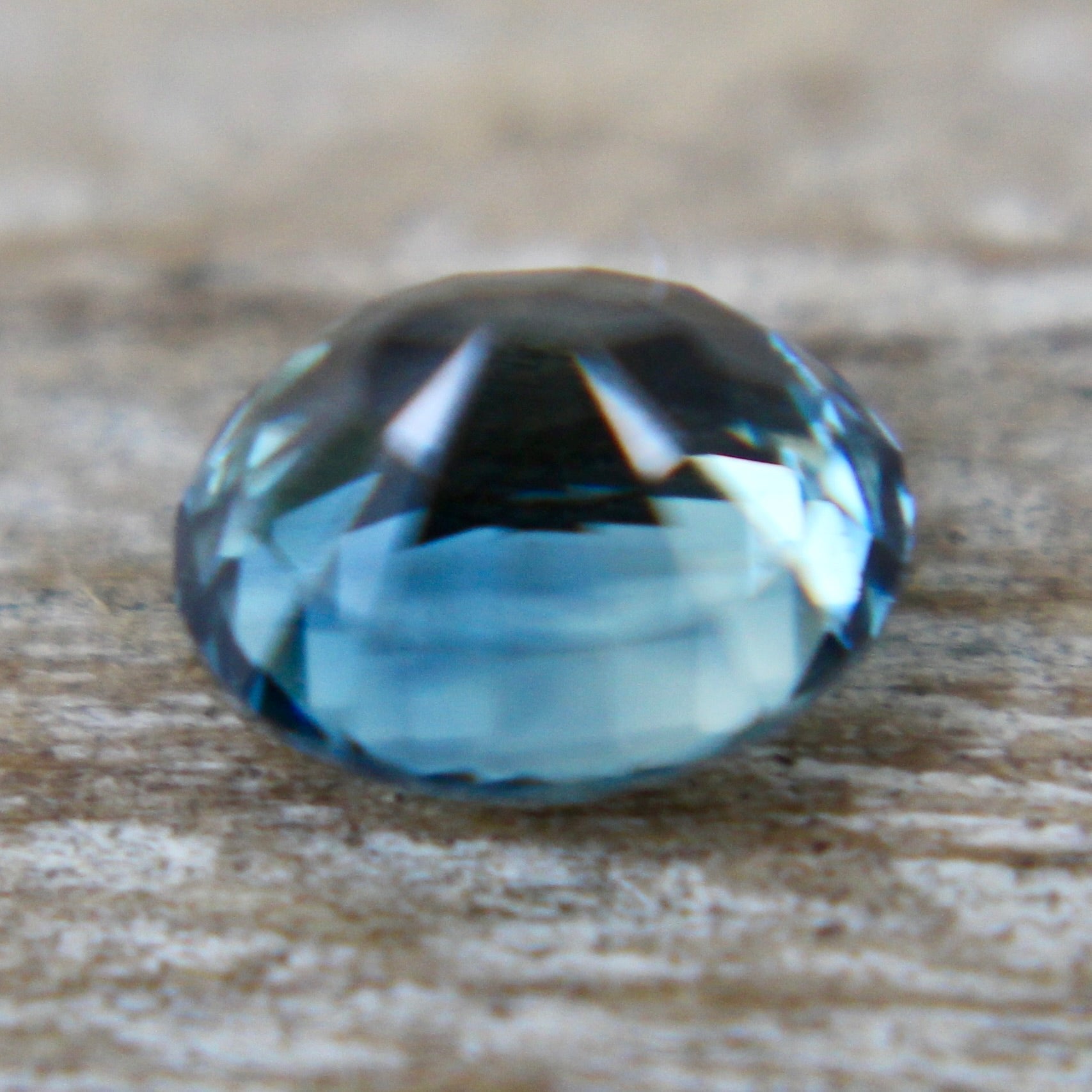 Untreated Madagascan blue green sapphire for jewelry makers
