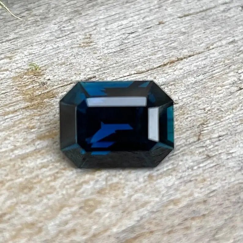 Natural Blue Green Sapphire - Sapphirepal
