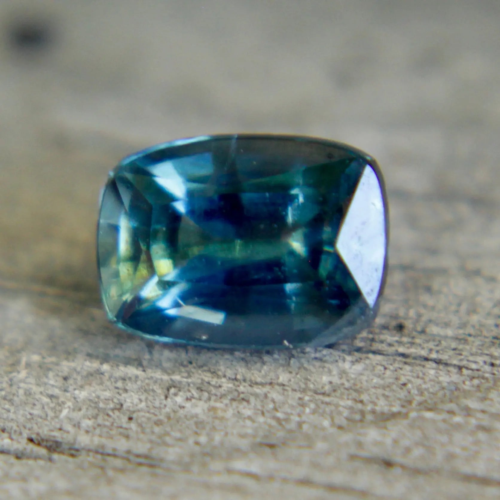 Natural Blue Green Sapphire - Sapphirepal