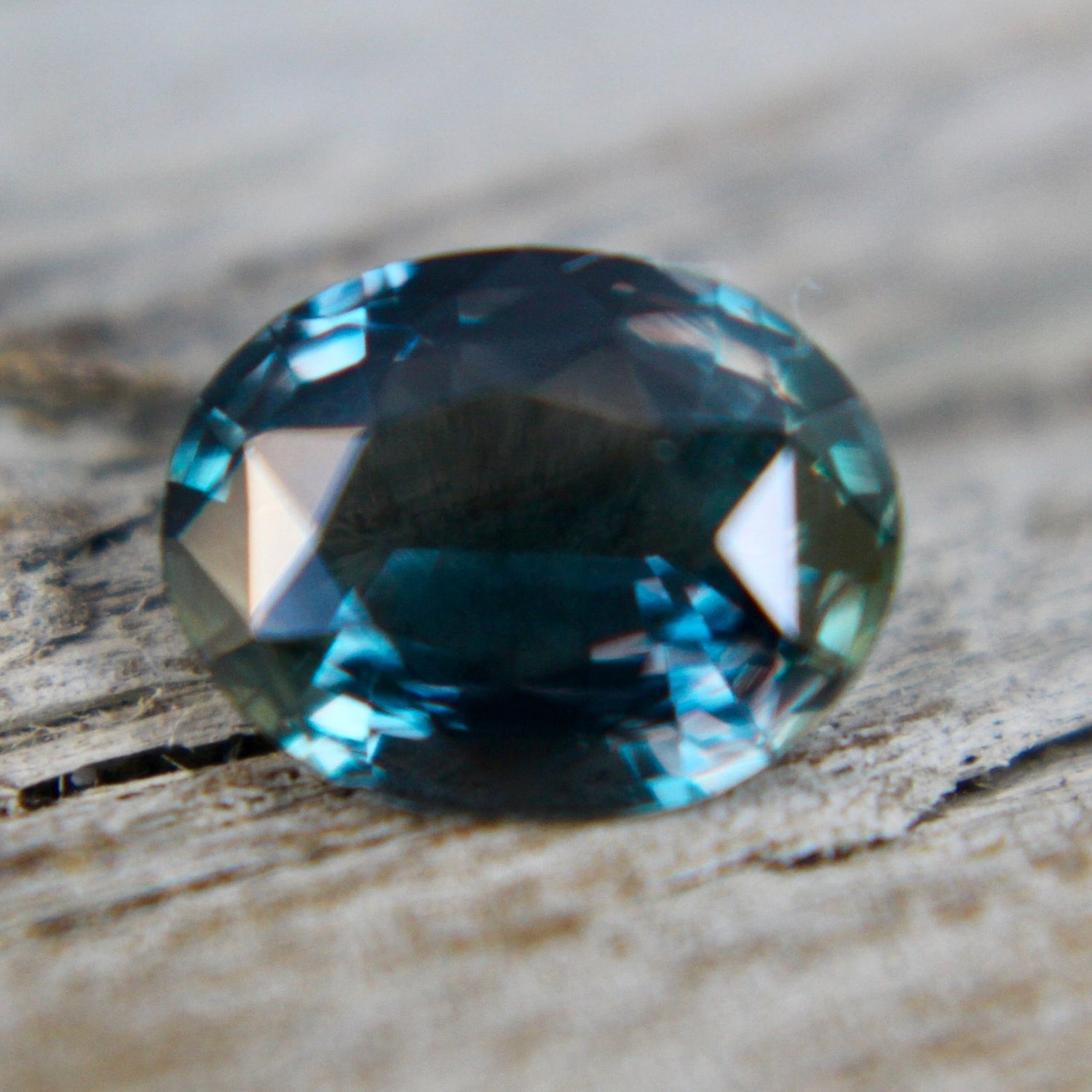 Natural Blue Green Sapphire - Sapphirepal