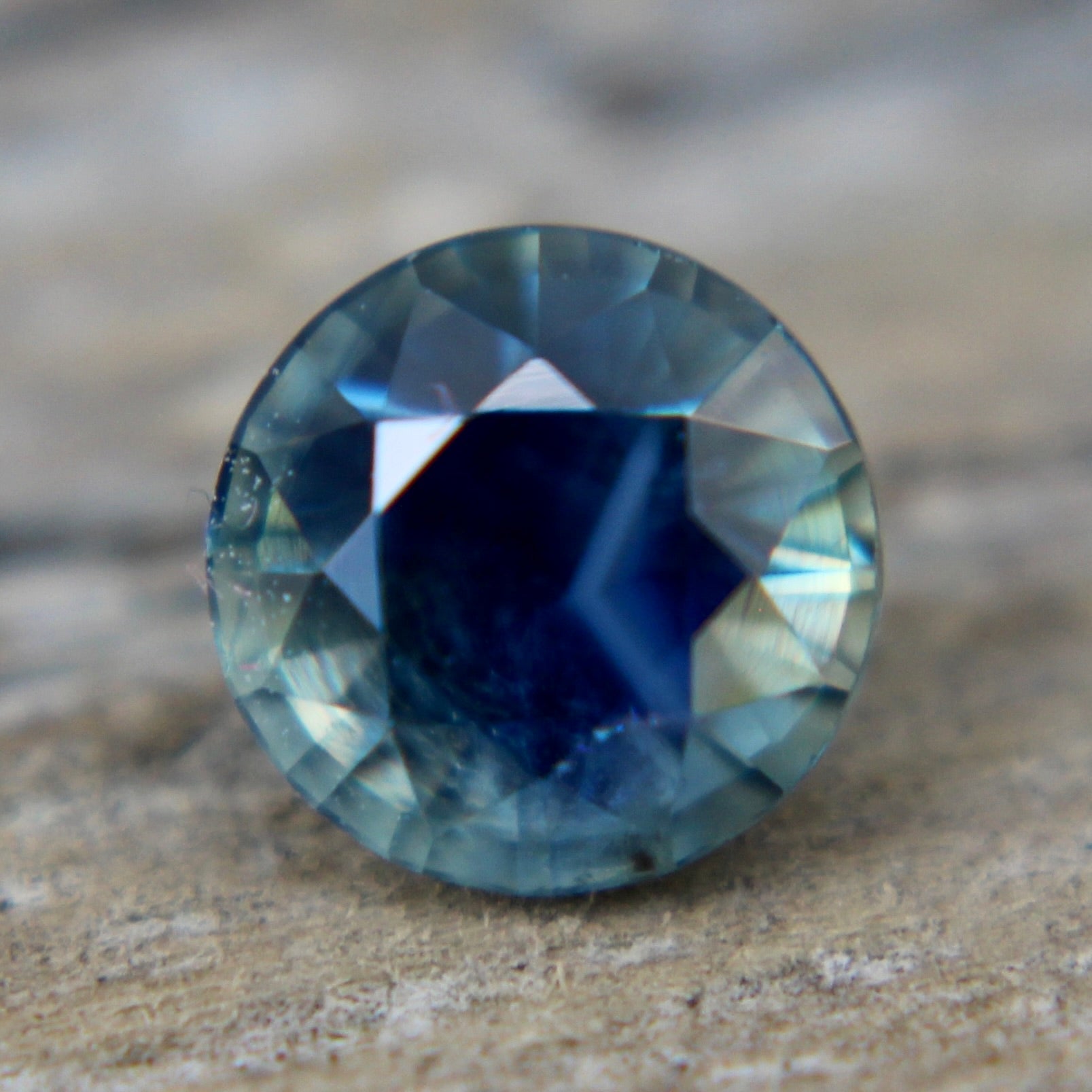 Natural Blue Green Sapphire - Sapphirepal