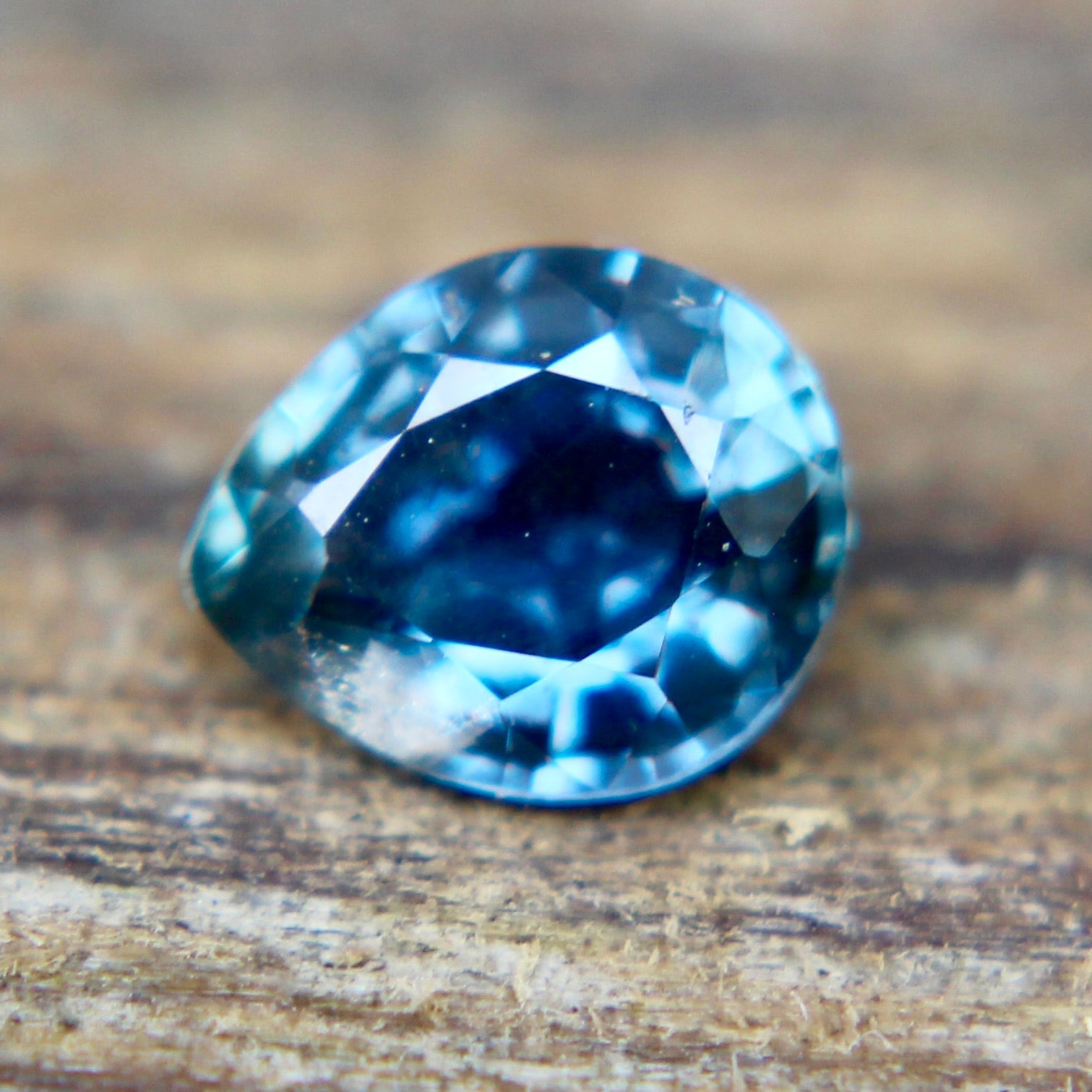 Natural Blue Green Sapphire - Sapphirepal