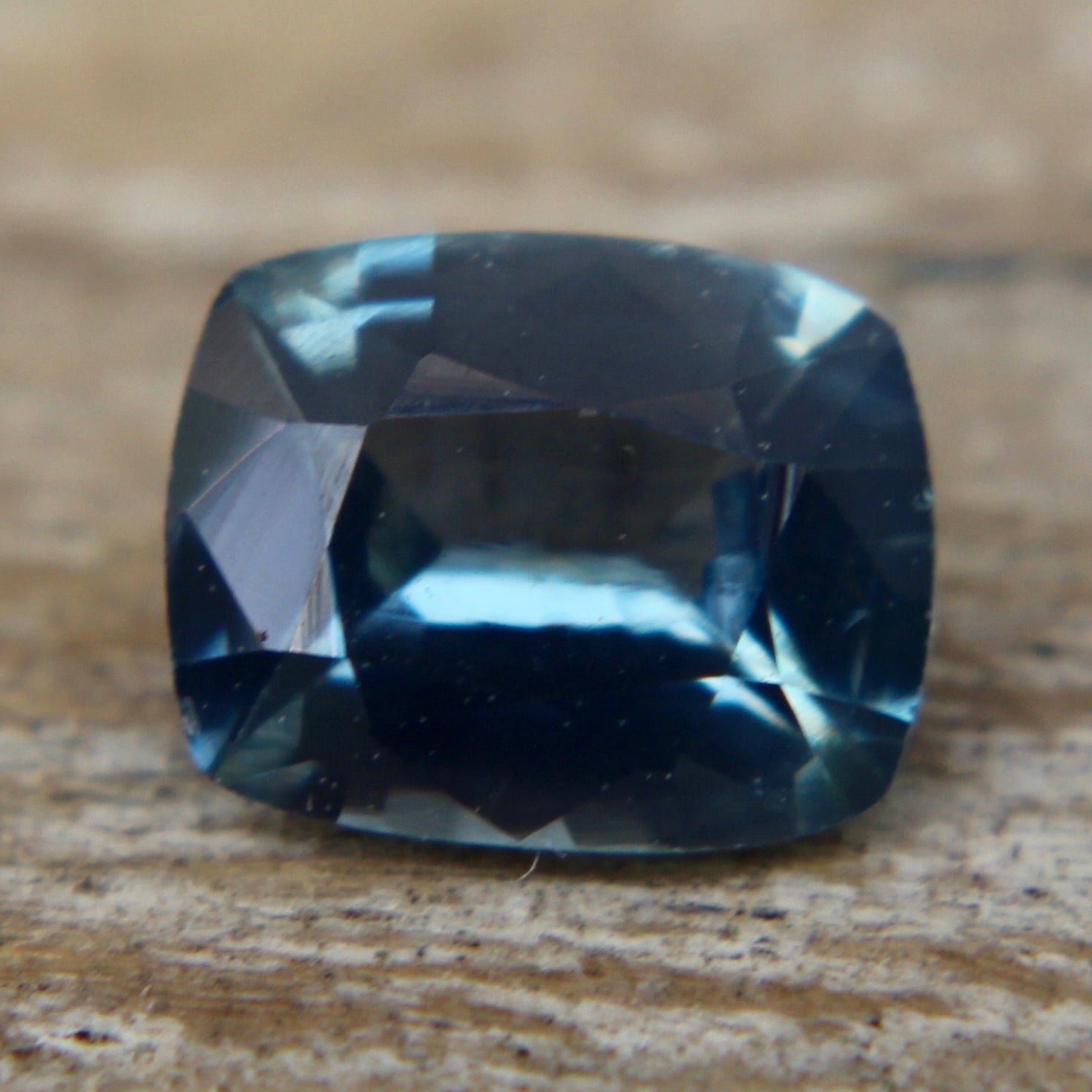 Natural Blue Green Sapphire - Sapphirepal
