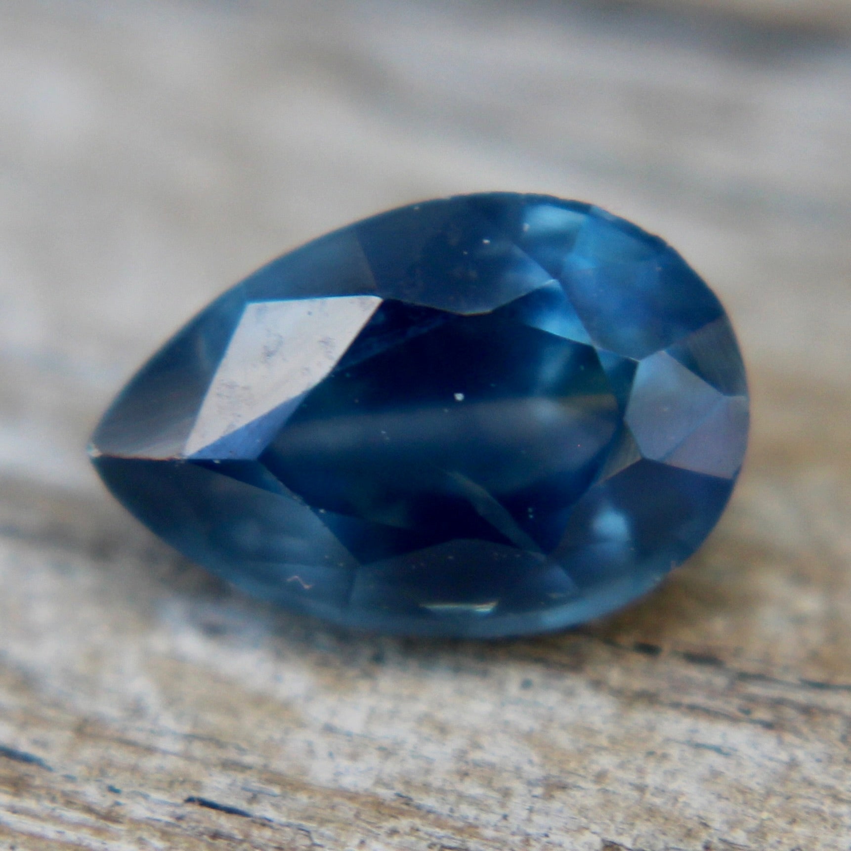 Natural Blue Green Sapphire - Sapphirepal