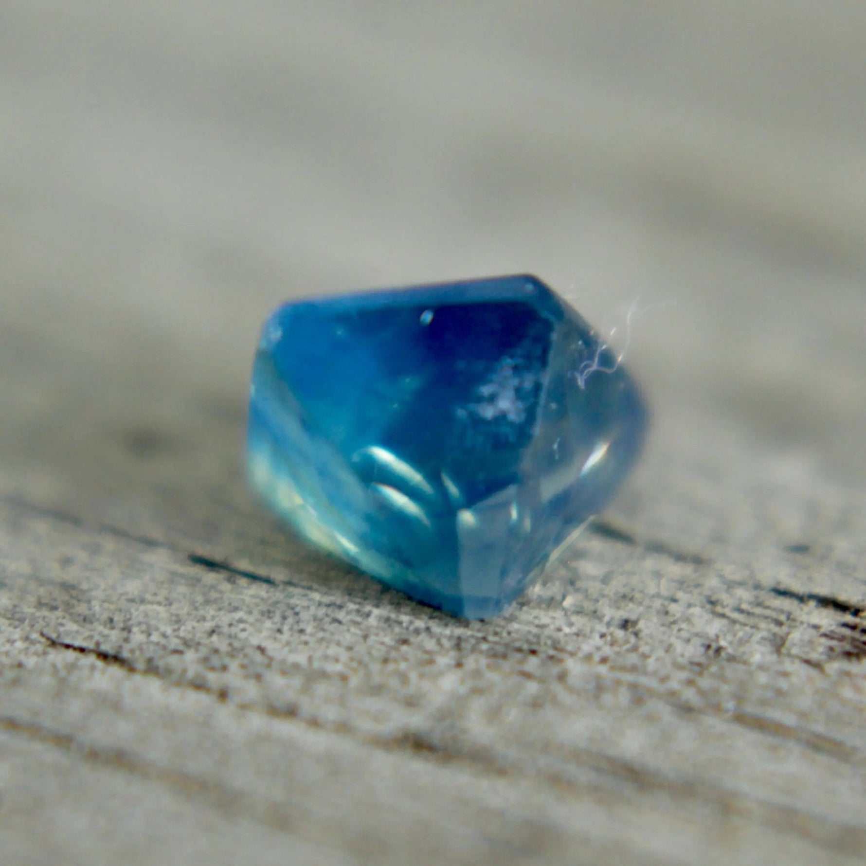 Natural Blue Green Sapphire - Sapphirepal