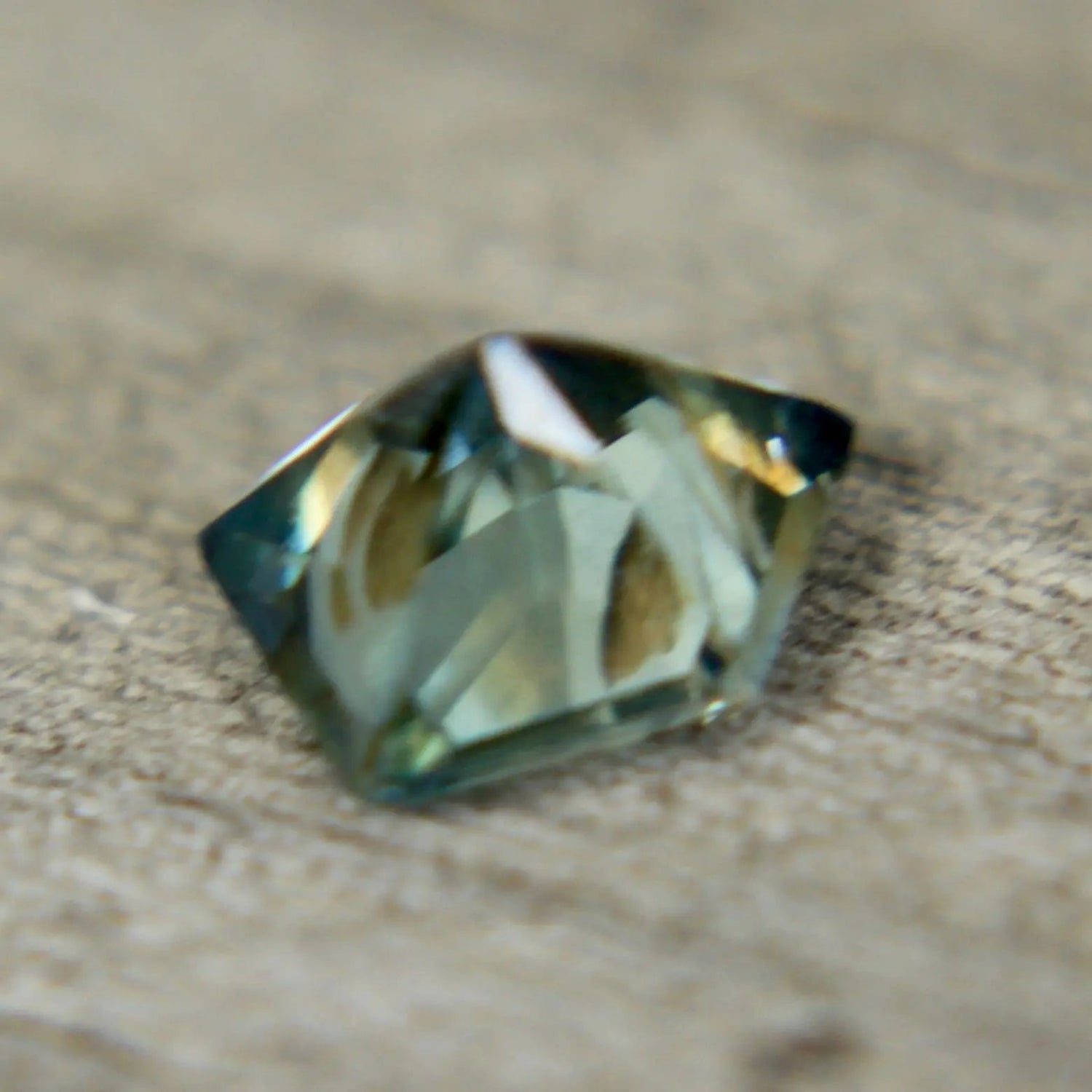 Natural Blue Green Sapphire - Sapphirepal