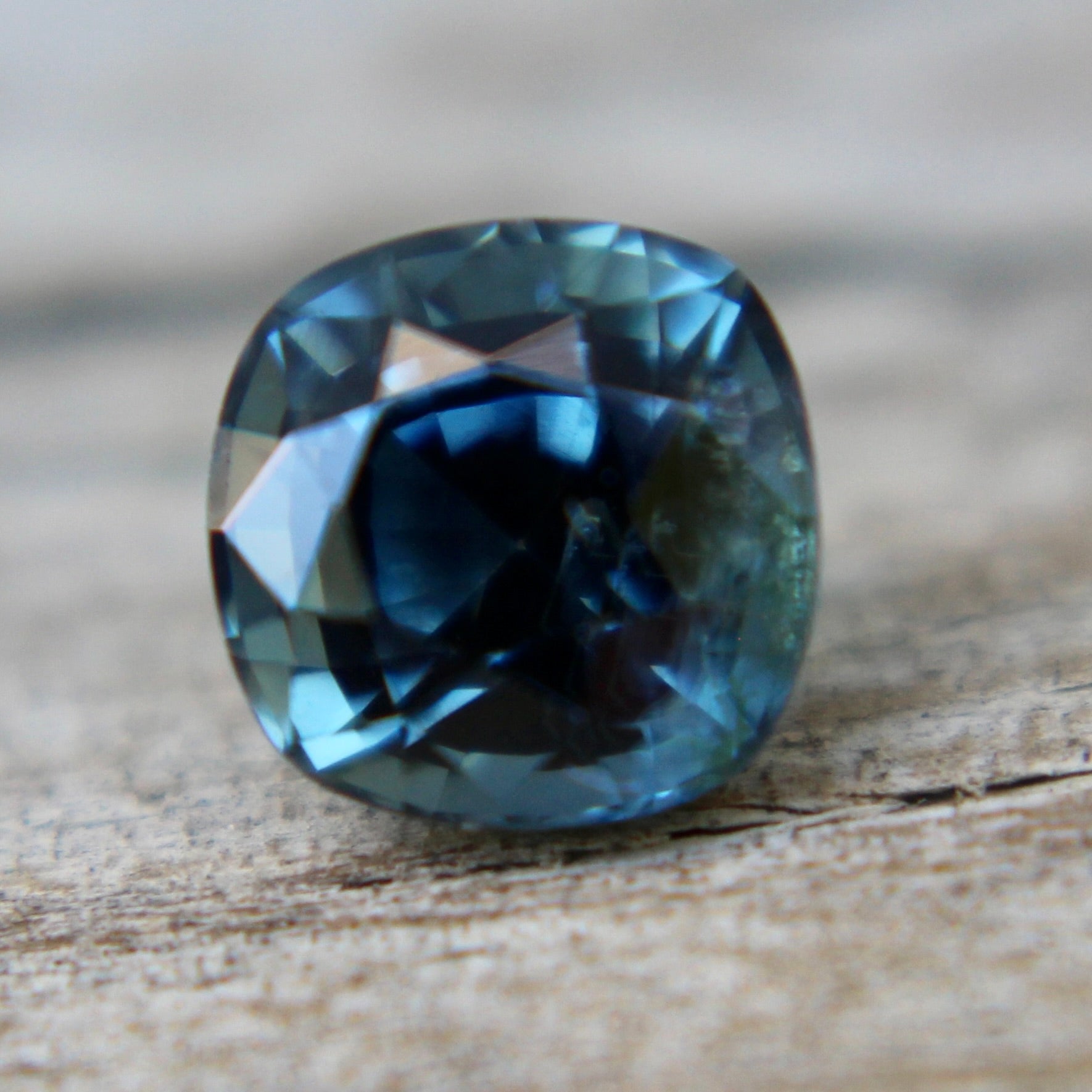 Natural Blue Green Sapphire - Sapphirepal