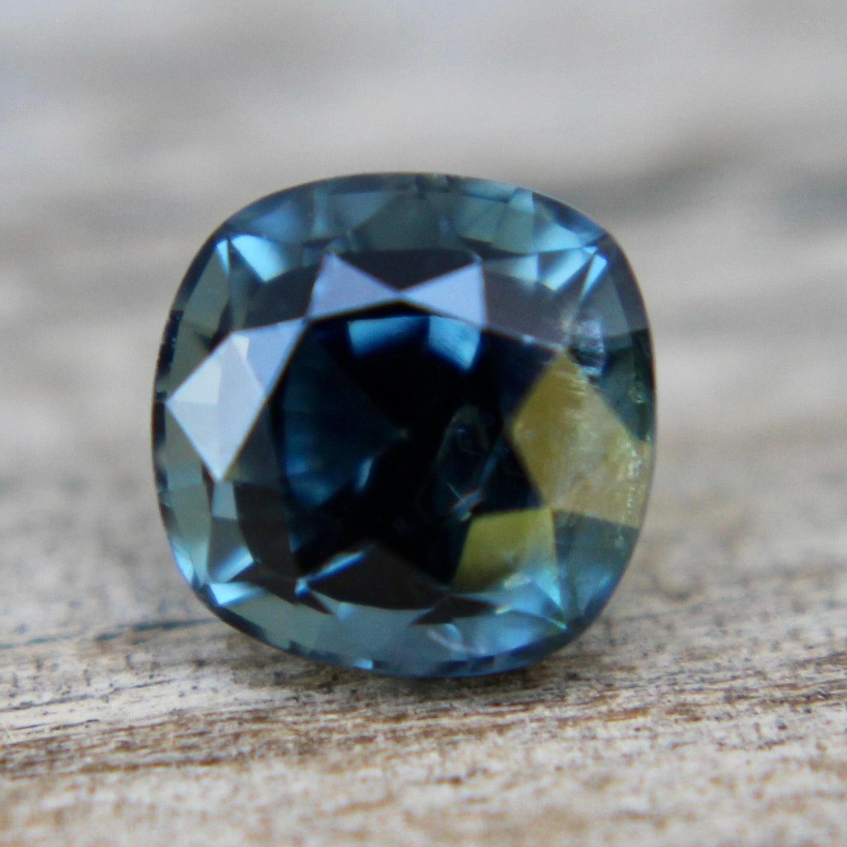 Natural Blue Green Sapphire - Sapphirepal