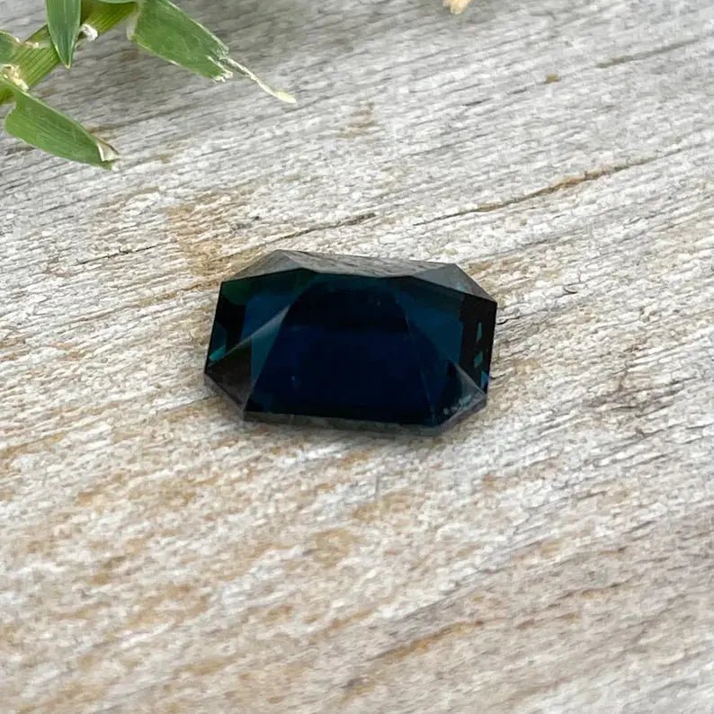 Natural Blue Green Sapphire - Sapphirepal
