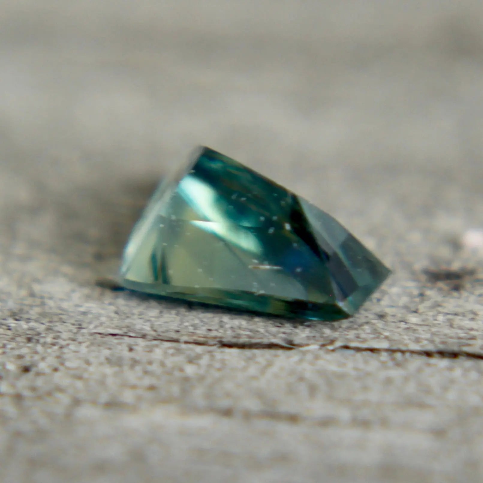 Natural Blue Green Sapphire - Sapphirepal