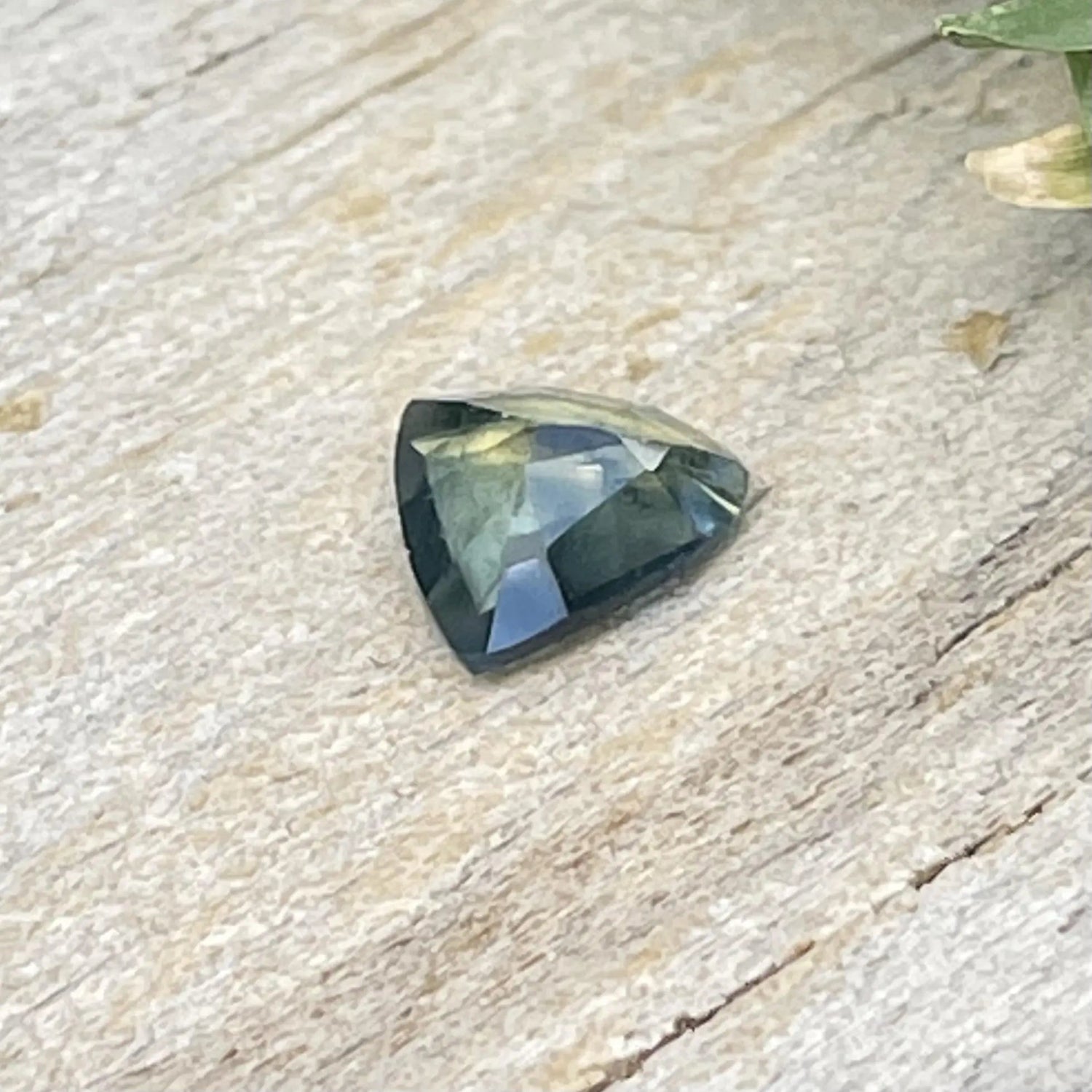 Natural Blue Green Sapphire - Sapphirepal