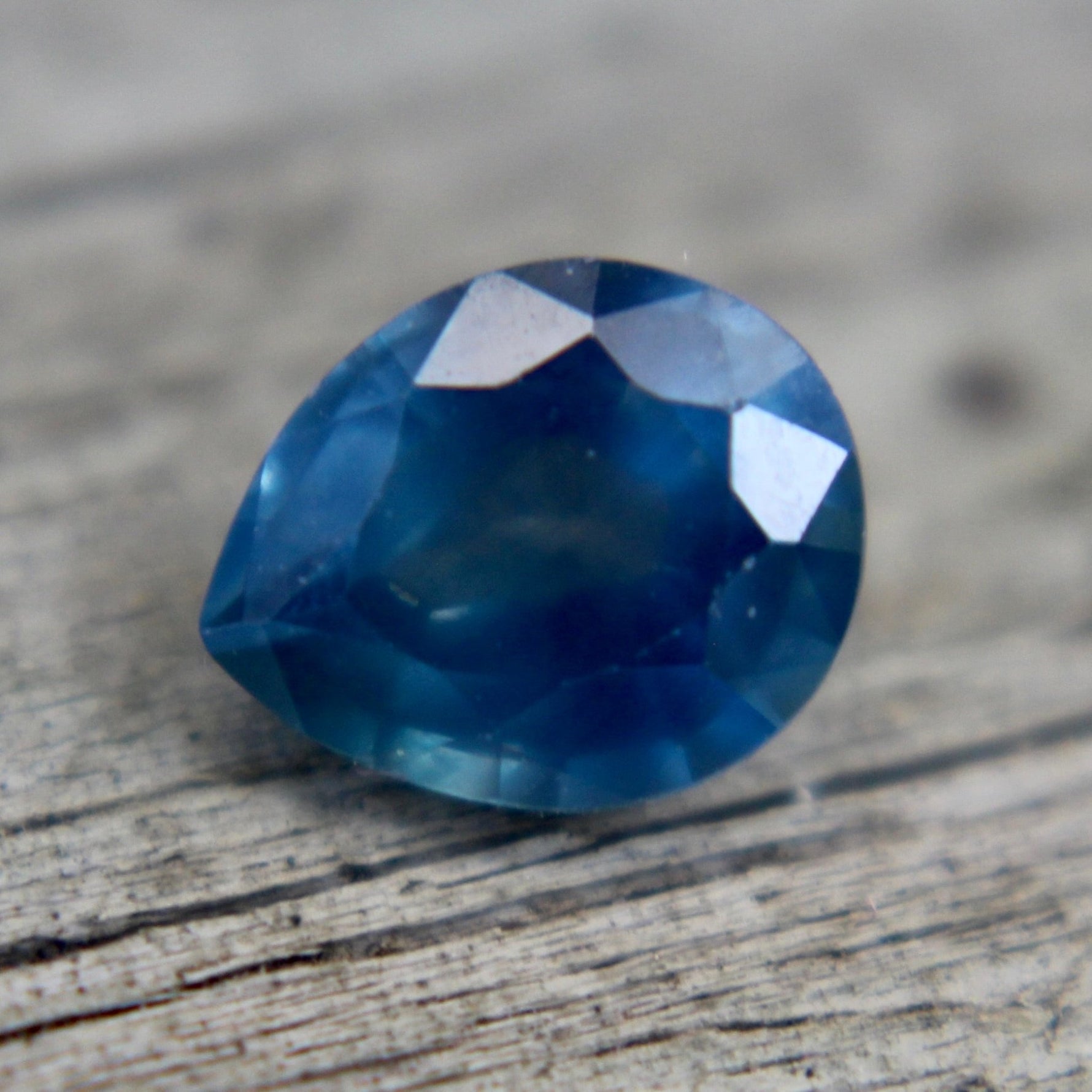 Natural Blue Green Sapphire - Sapphirepal