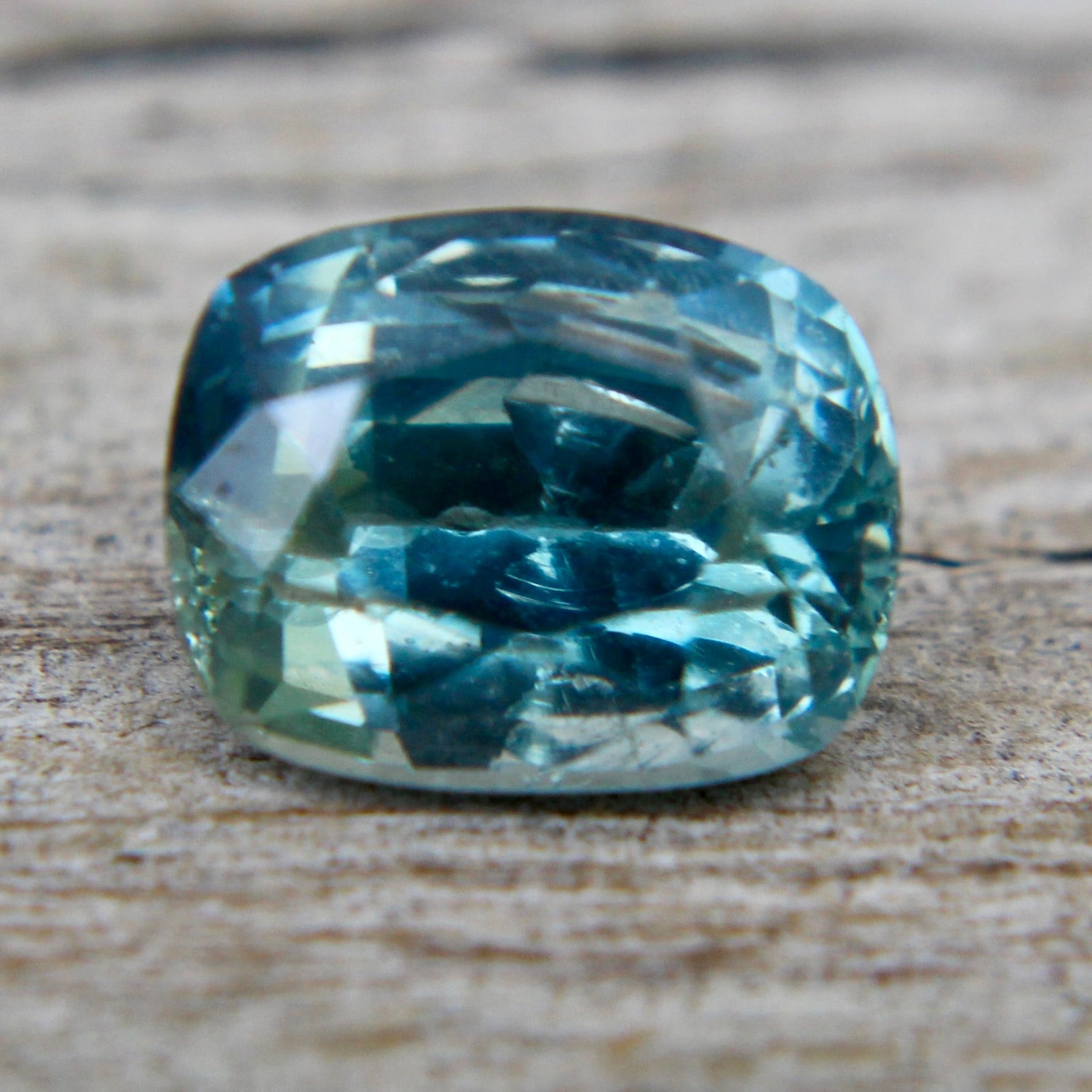 Natural Blue Green Sapphire - Sapphirepal