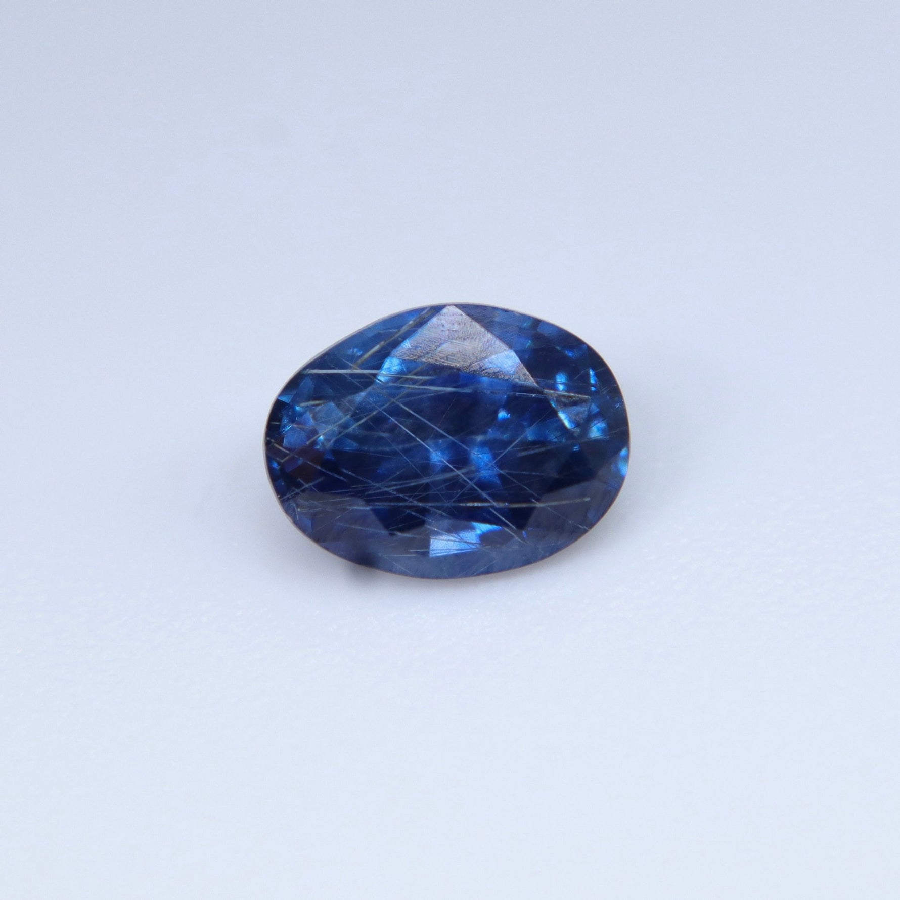 Natural Blue Sapphire 0.58 Carat – Oval Cut Unheated Ceylon Gemstone - Sapphirepal
