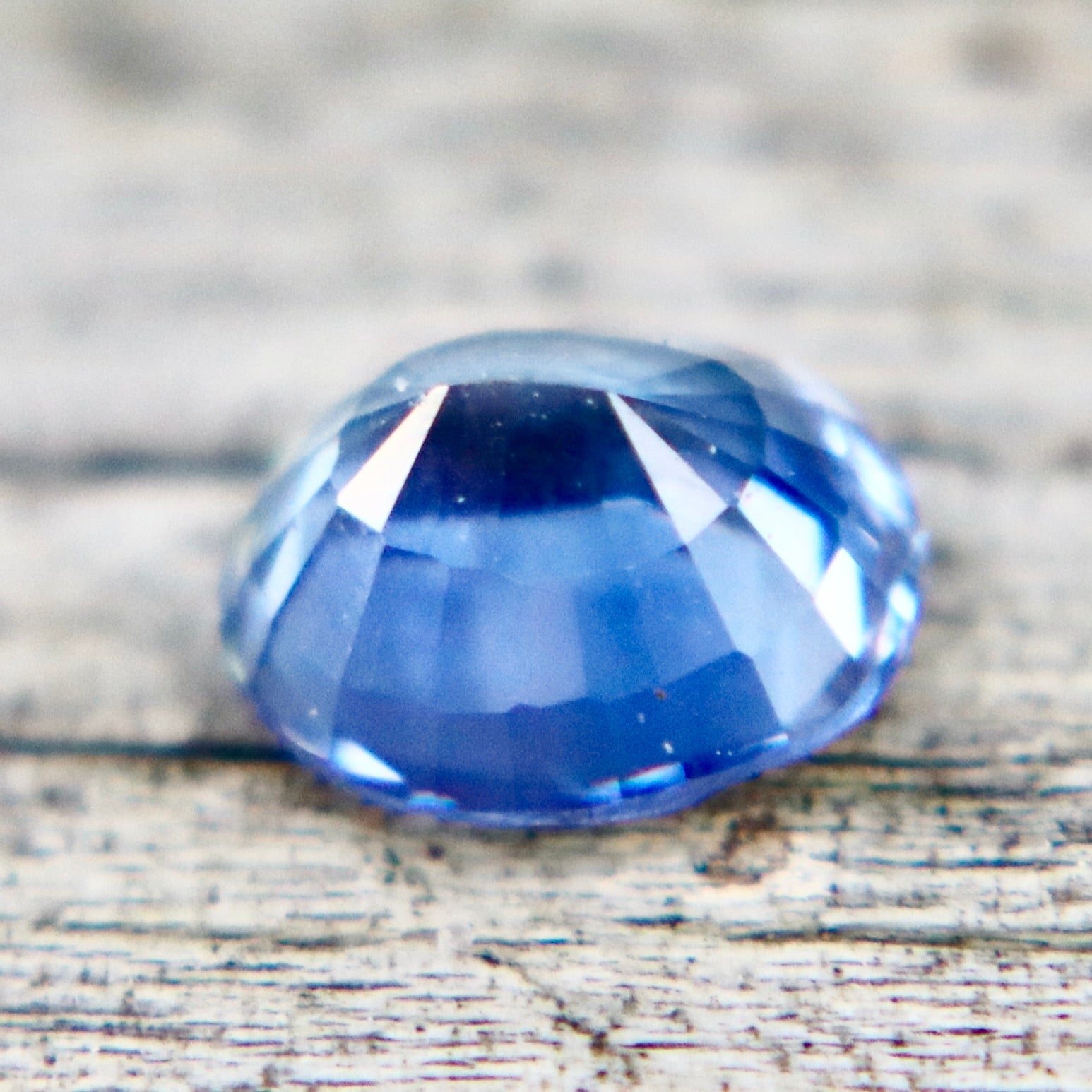 Natural Blue Sapphire | 0.88 Carat | Unheated | Ceylon Origin | Oval Cut | Eye Clean | Loose Gemstone - Sapphirepal