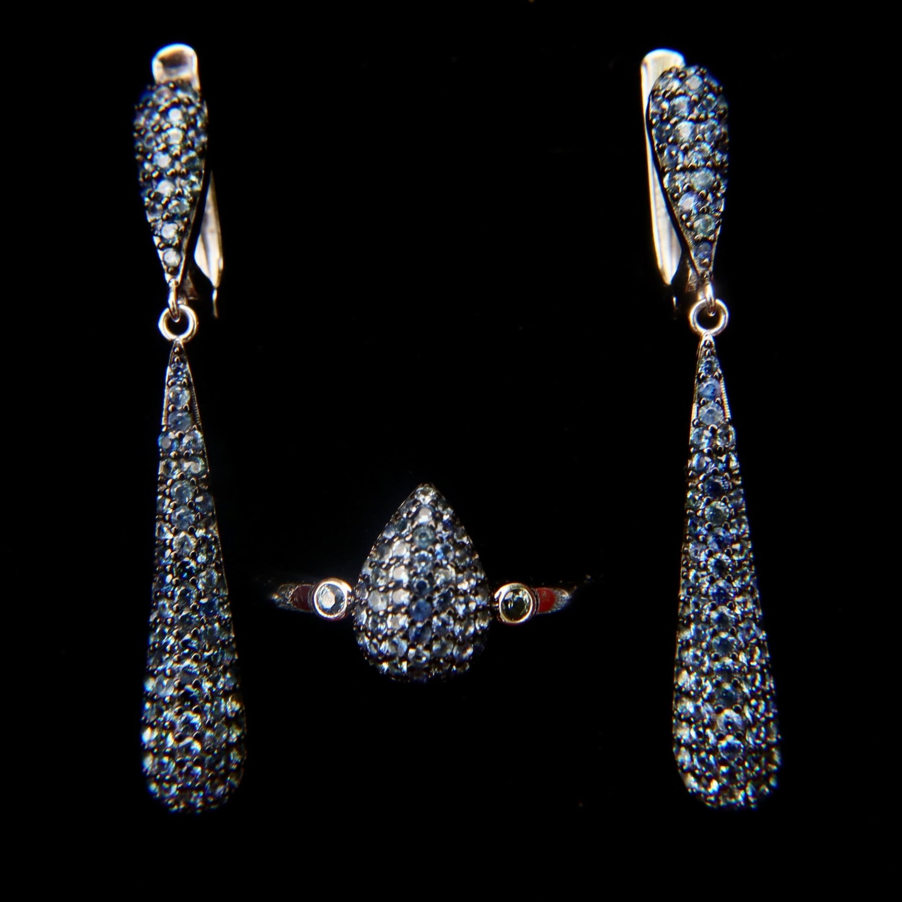 Natural Blue Sapphire Silver Jewelry Set – Ring, Earrings & Pendant | Earth - Sourced Gemstones - Sapphirepal