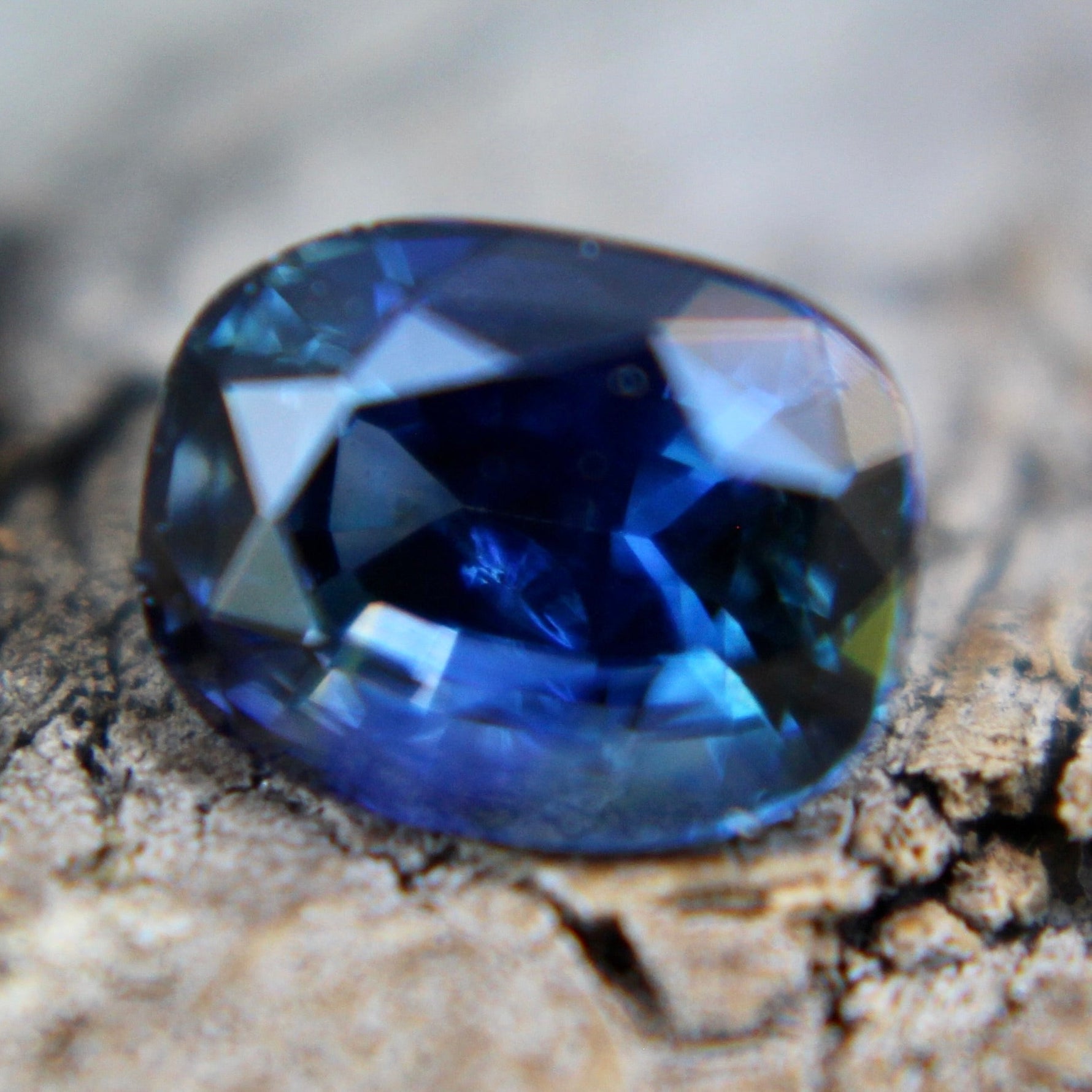 Natural Blue Sapphire - Sapphirepal