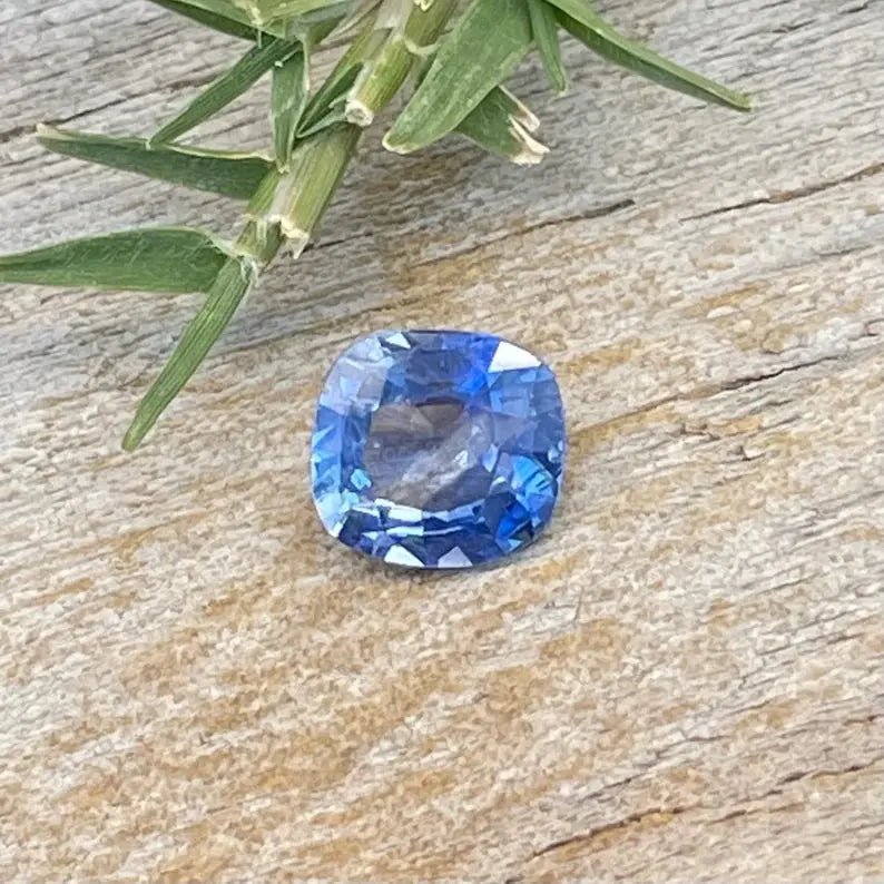 Natural Blue Sapphire - Sapphirepal