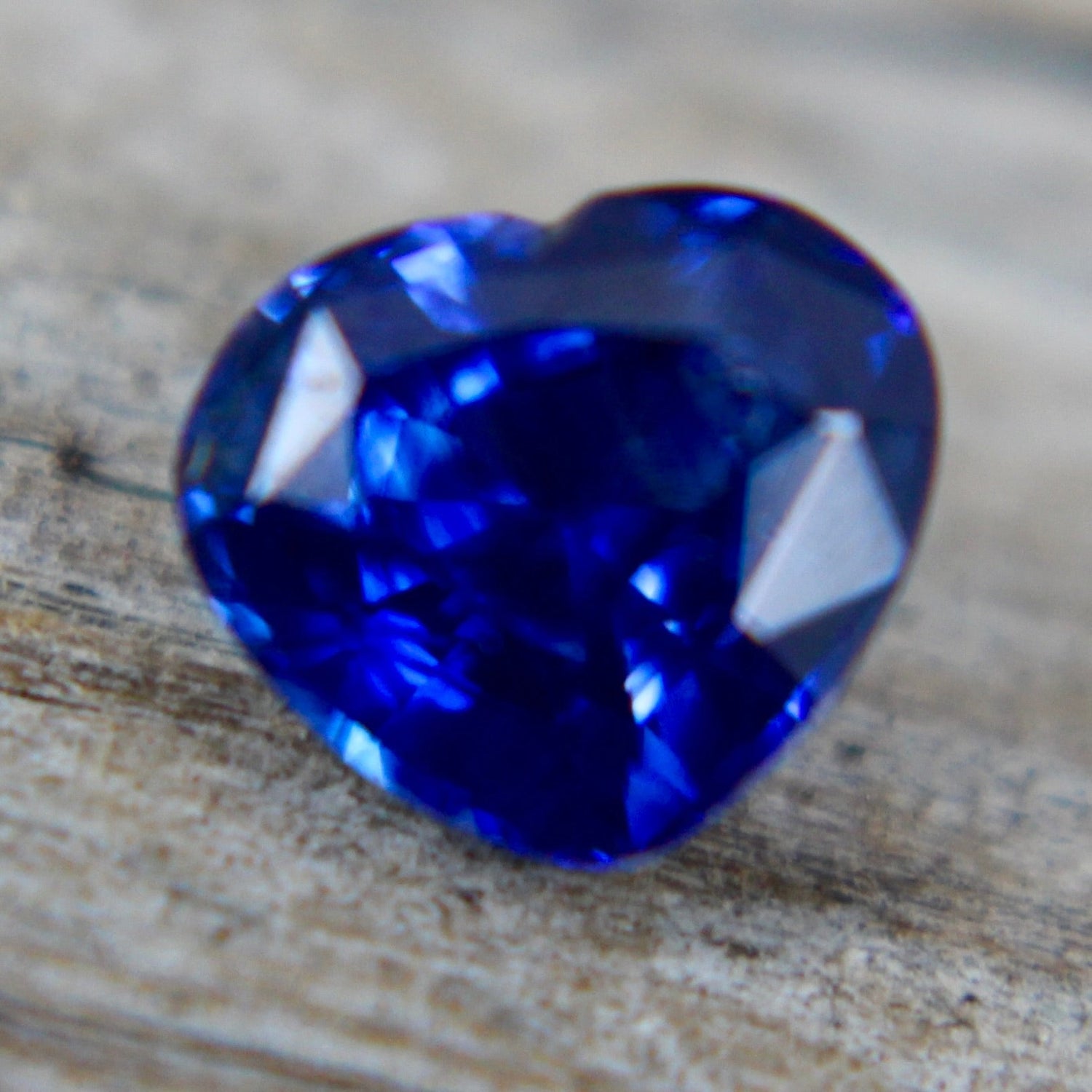 Natural Blue Sapphire - Sapphirepal