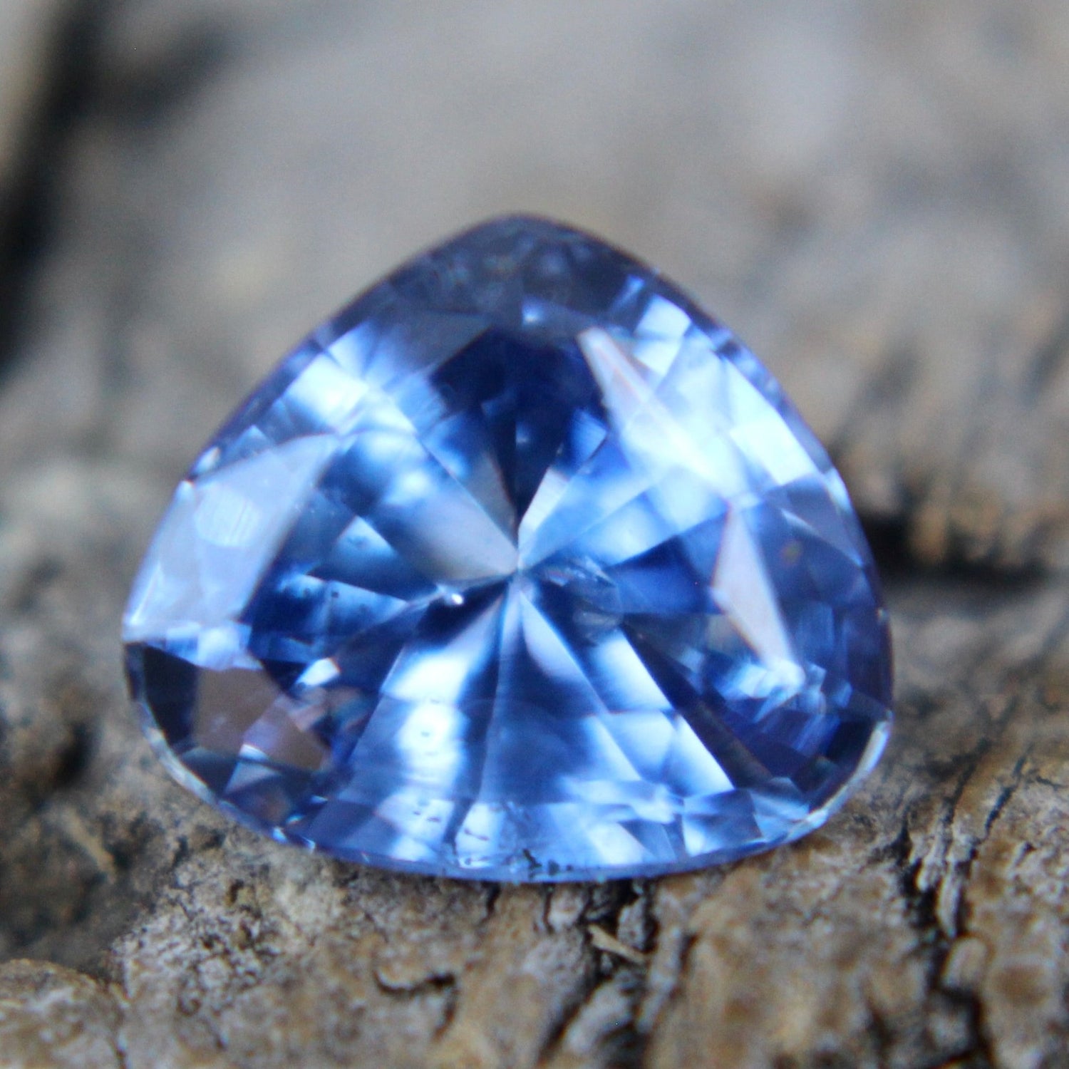 Natural Blue Sapphire - Sapphirepal