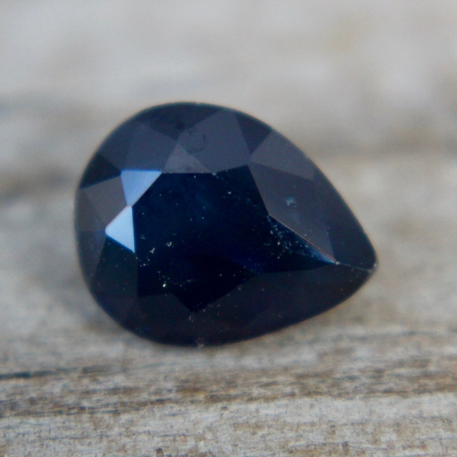 Natural Blue Sapphire - Sapphirepal