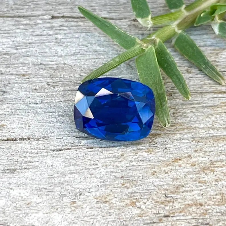 Natural Blue Sapphire - Sapphirepal