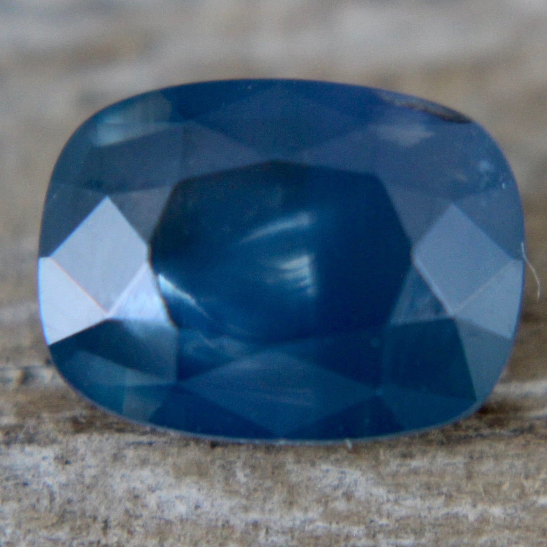 Natural Blue Sapphire - Sapphirepal