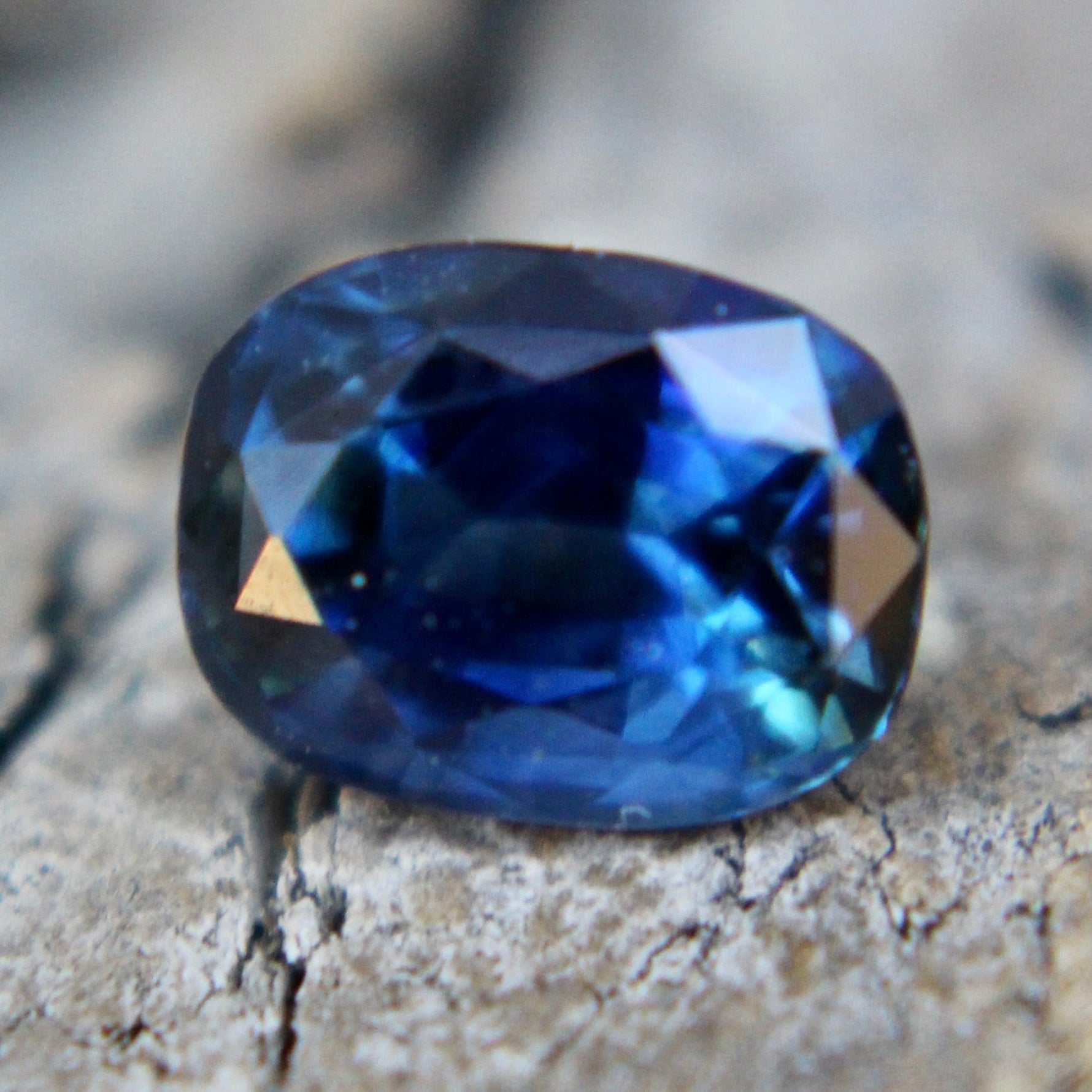Natural Blue Sapphire - Sapphirepal