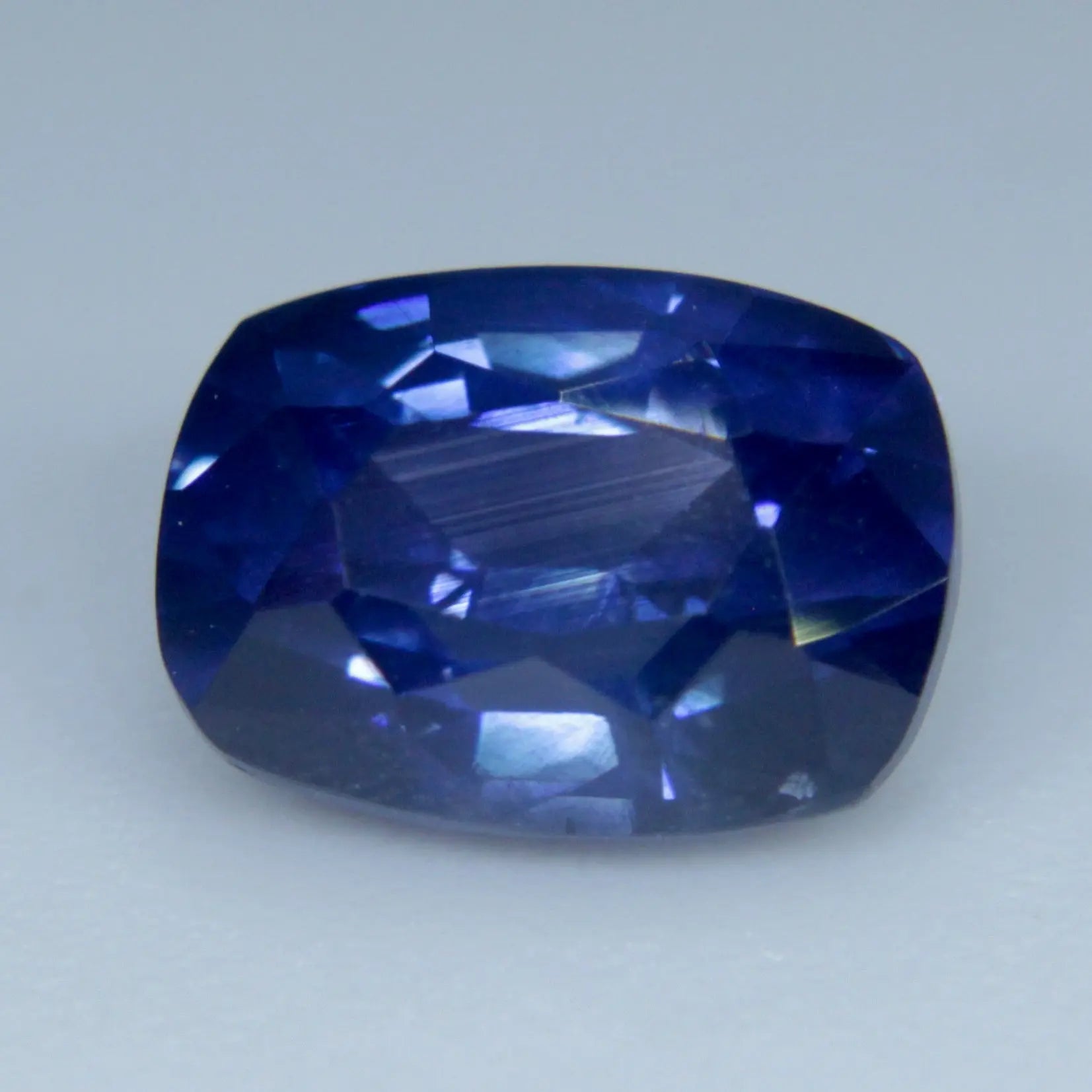 Natural Blue Sapphire - Sapphirepal