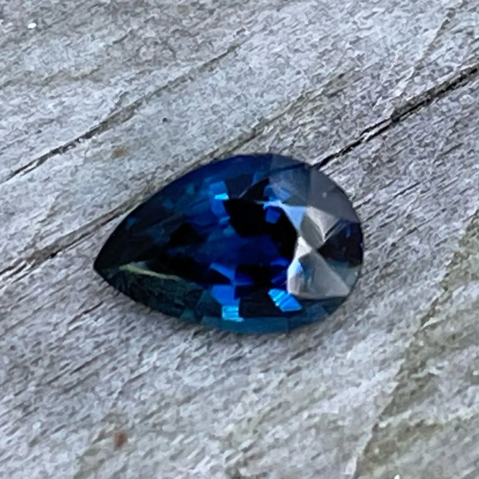Natural Blue Sapphire - Sapphirepal