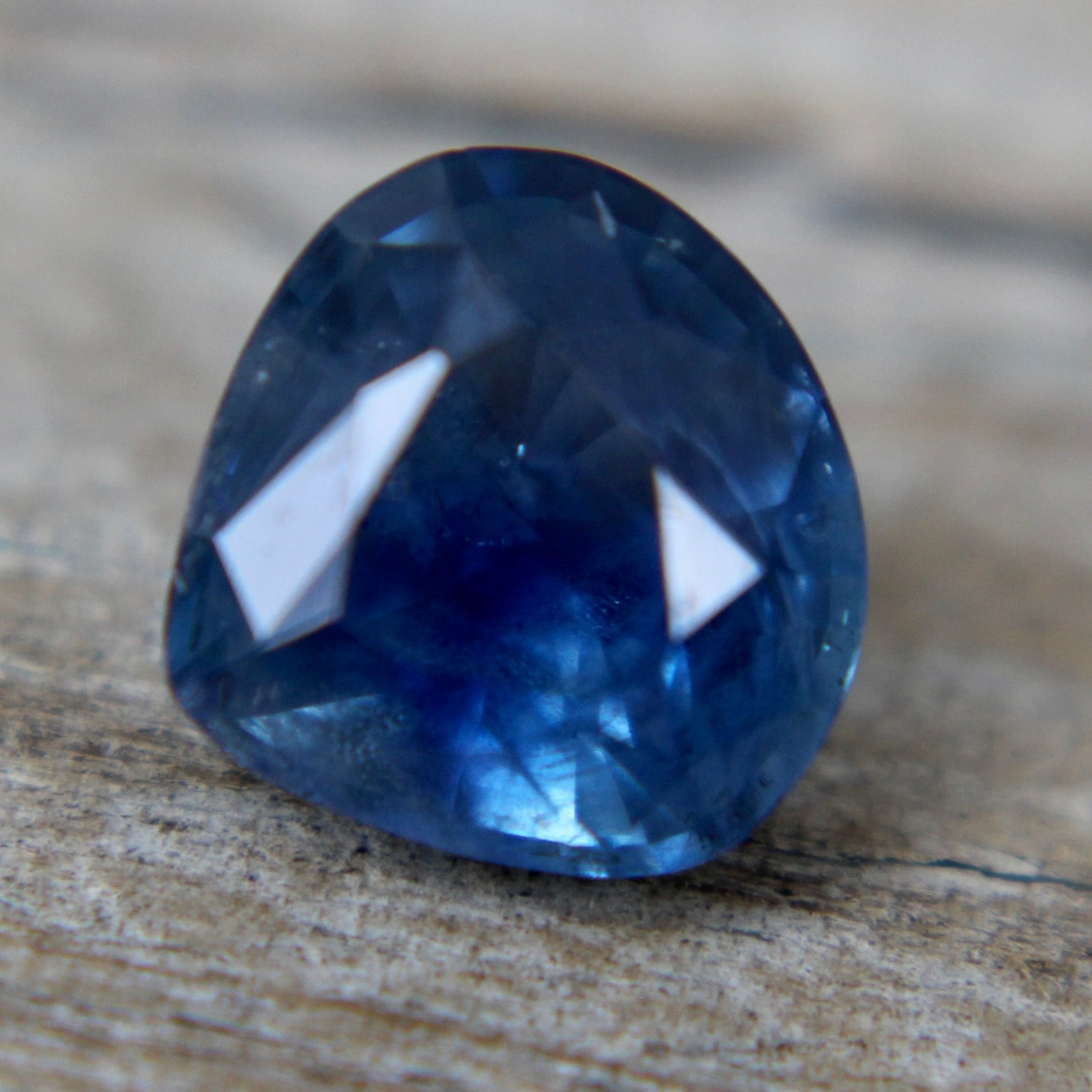 Natural Blue Sapphire - Sapphirepal