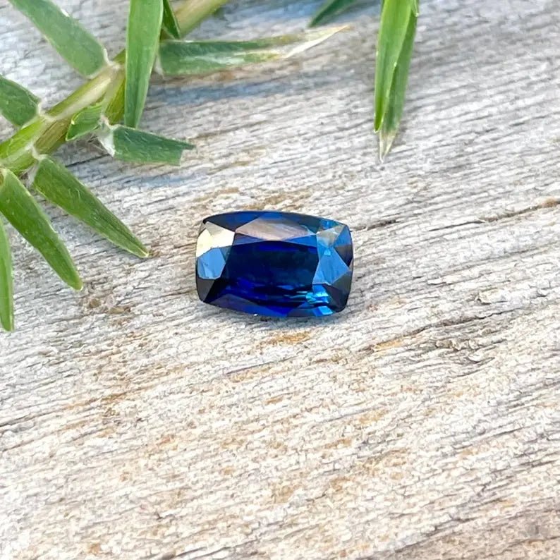 Natural Blue Sapphire - Sapphirepal