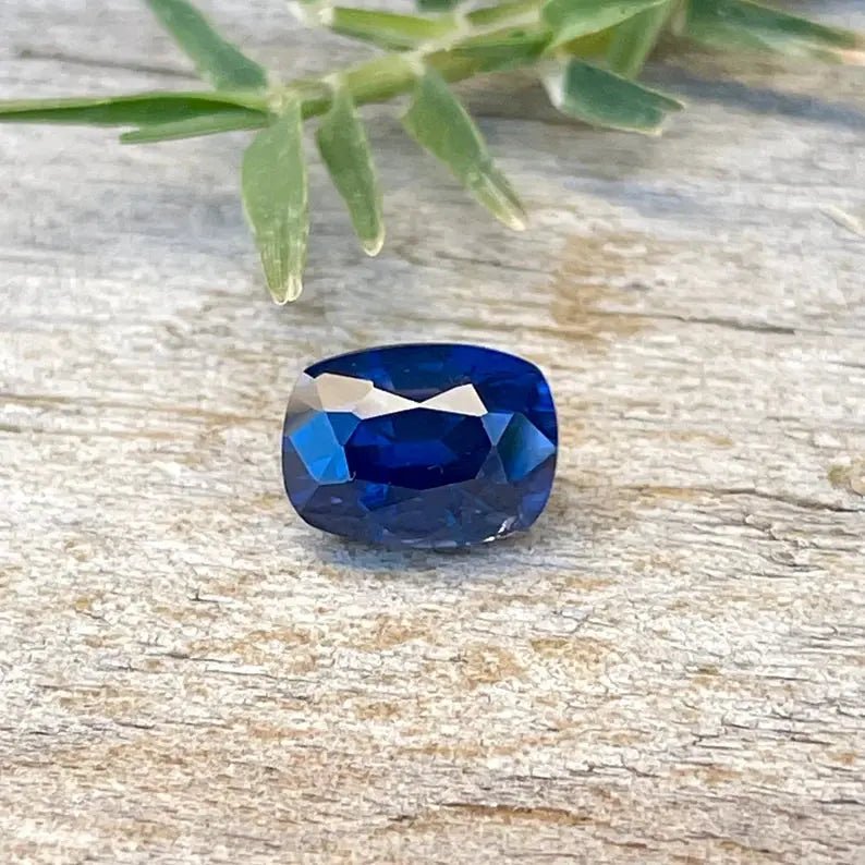 Natural Blue Sapphire - Sapphirepal