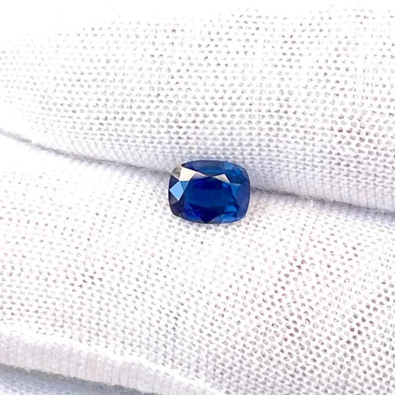 Natural Blue Sapphire - Sapphirepal
