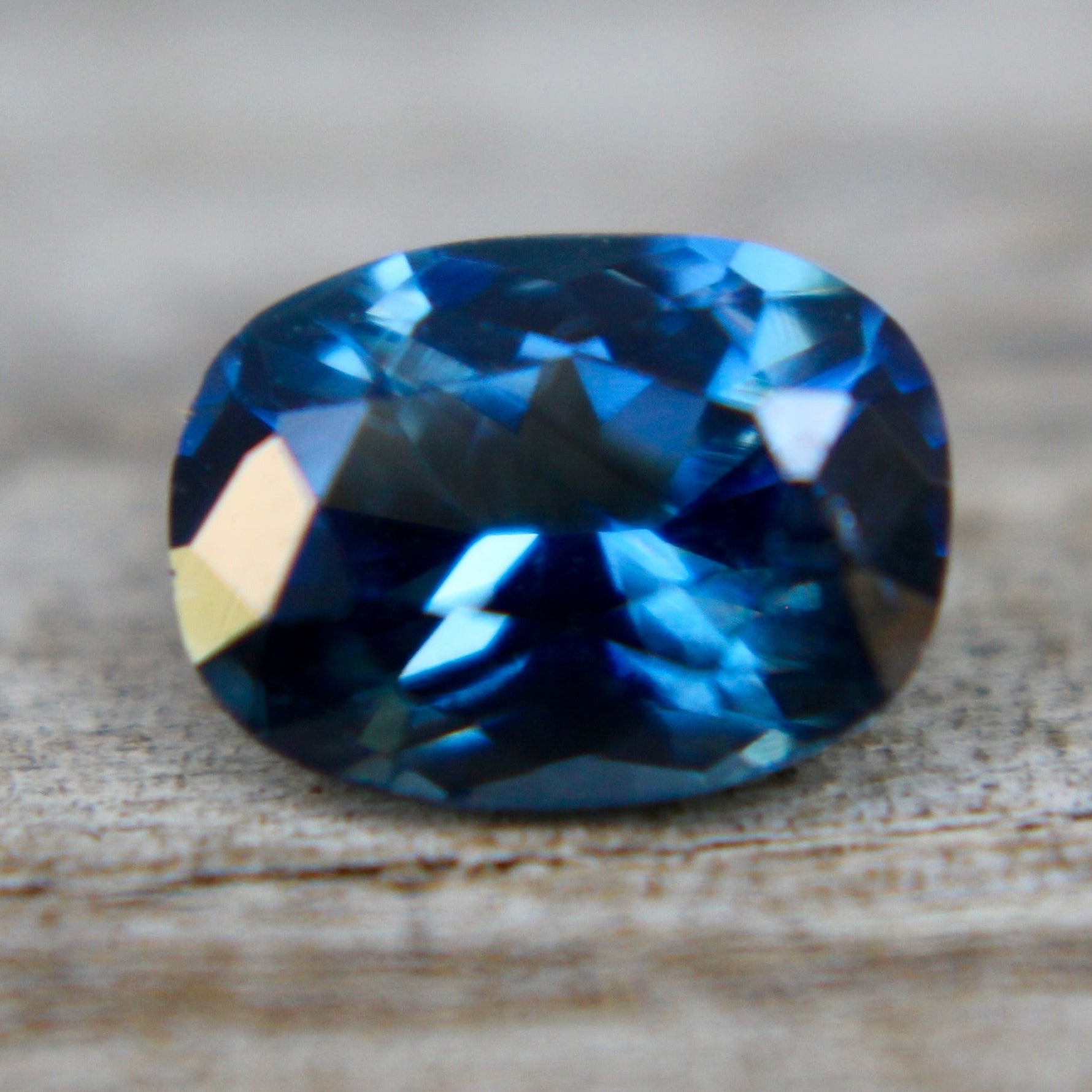 Natural Blue Sapphire - Sapphirepal