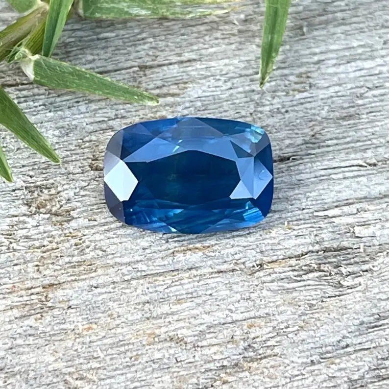 Natural Blue Sapphire - Sapphirepal