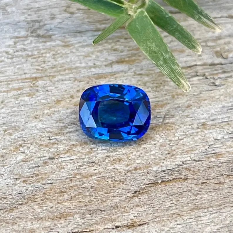 Natural Blue Sapphire - Sapphirepal