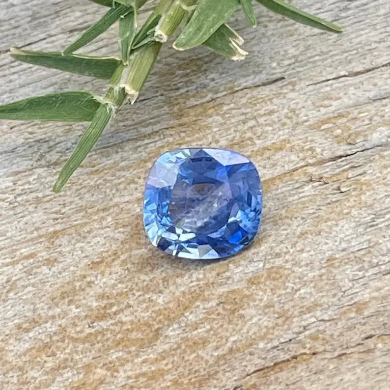 Natural Blue Sapphire - Sapphirepal