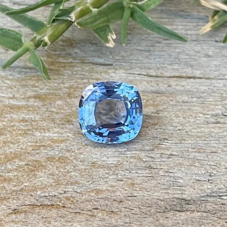 Natural Blue Sapphire - Sapphirepal
