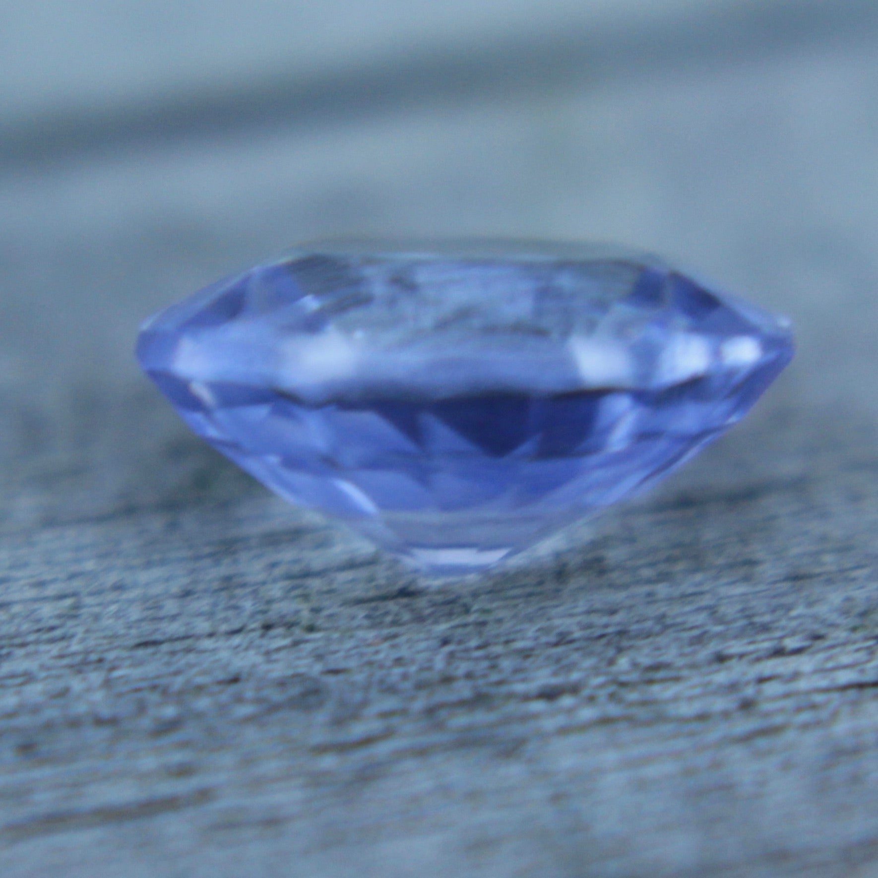 Natural Blue White Sapphire - Sapphirepal