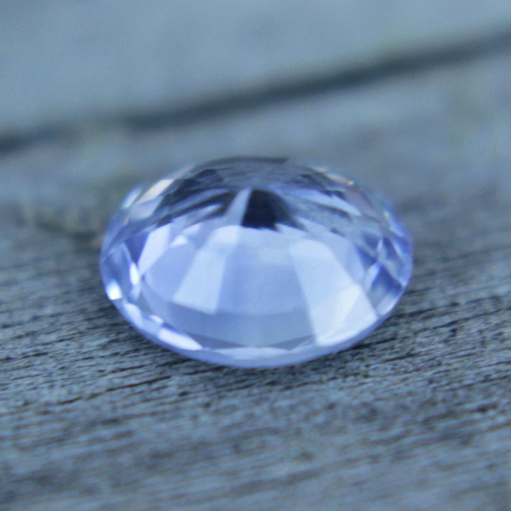 Natural Blue White Sapphire - Sapphirepal