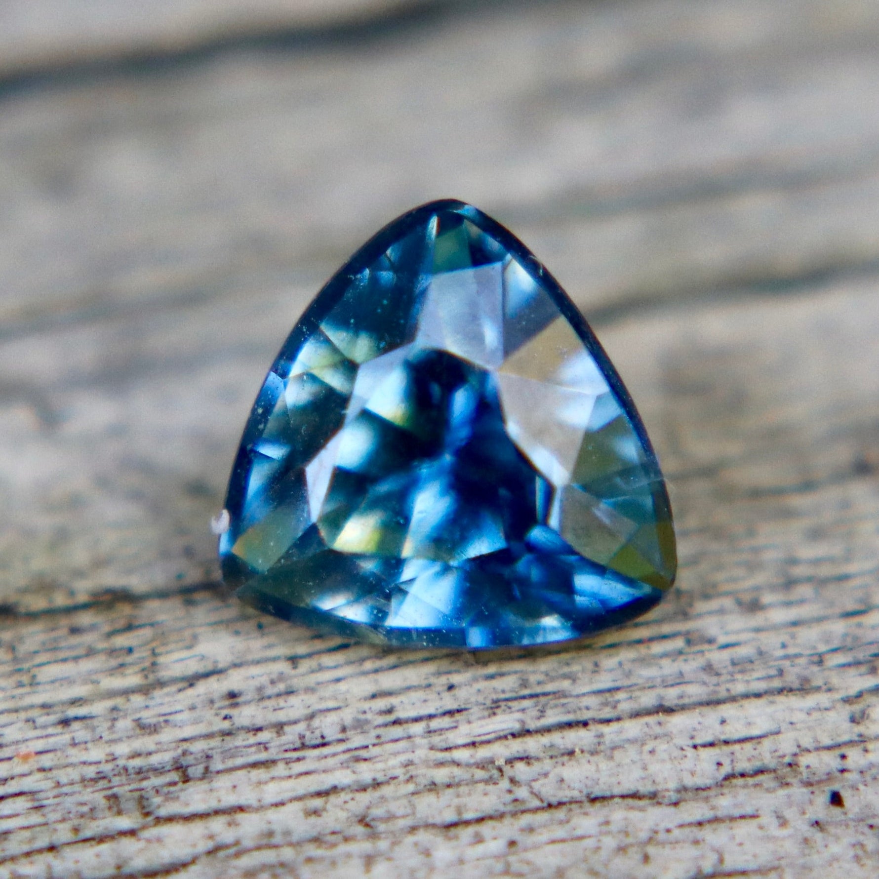 Natural Blue - Yellow Sapphire | Trillion Cut, 0.81 Carat | Natural Gem from Ceylon - Sapphirepal