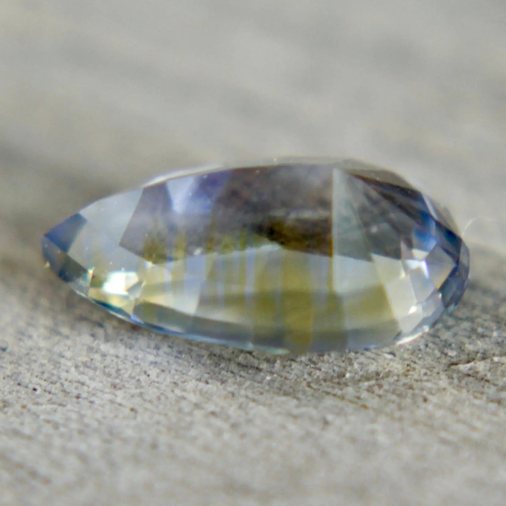 Natural Blue Yellow Sapphire - Sapphirepal