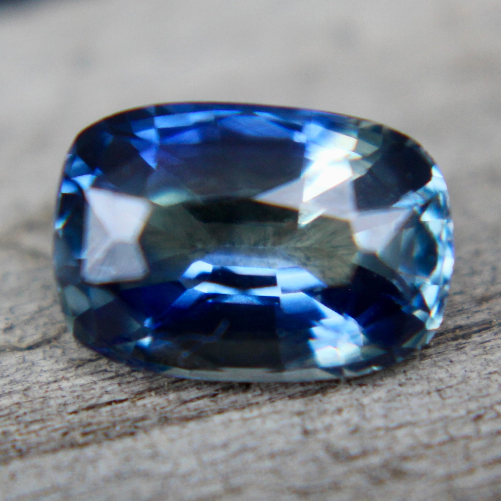 Natural Blue Yellow Sapphire - Sapphirepal