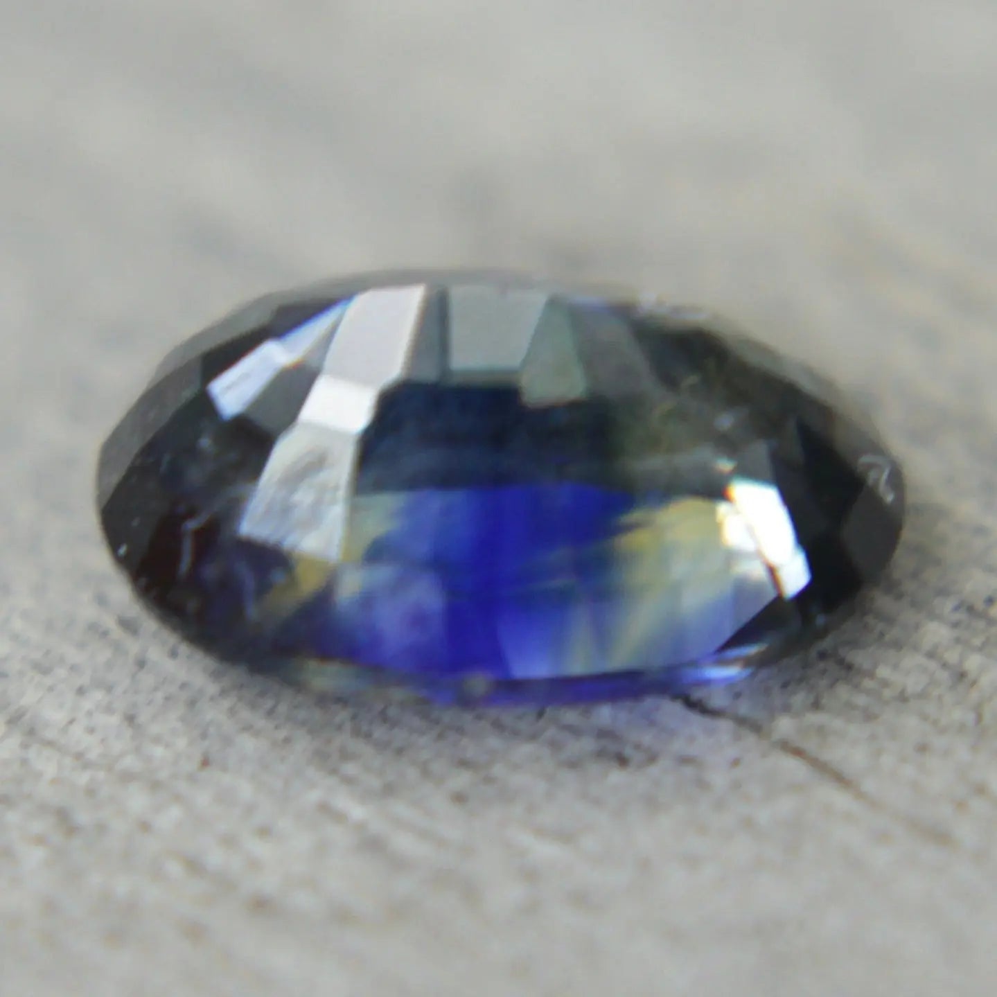 Natural Blue Yellow Sapphire - Sapphirepal