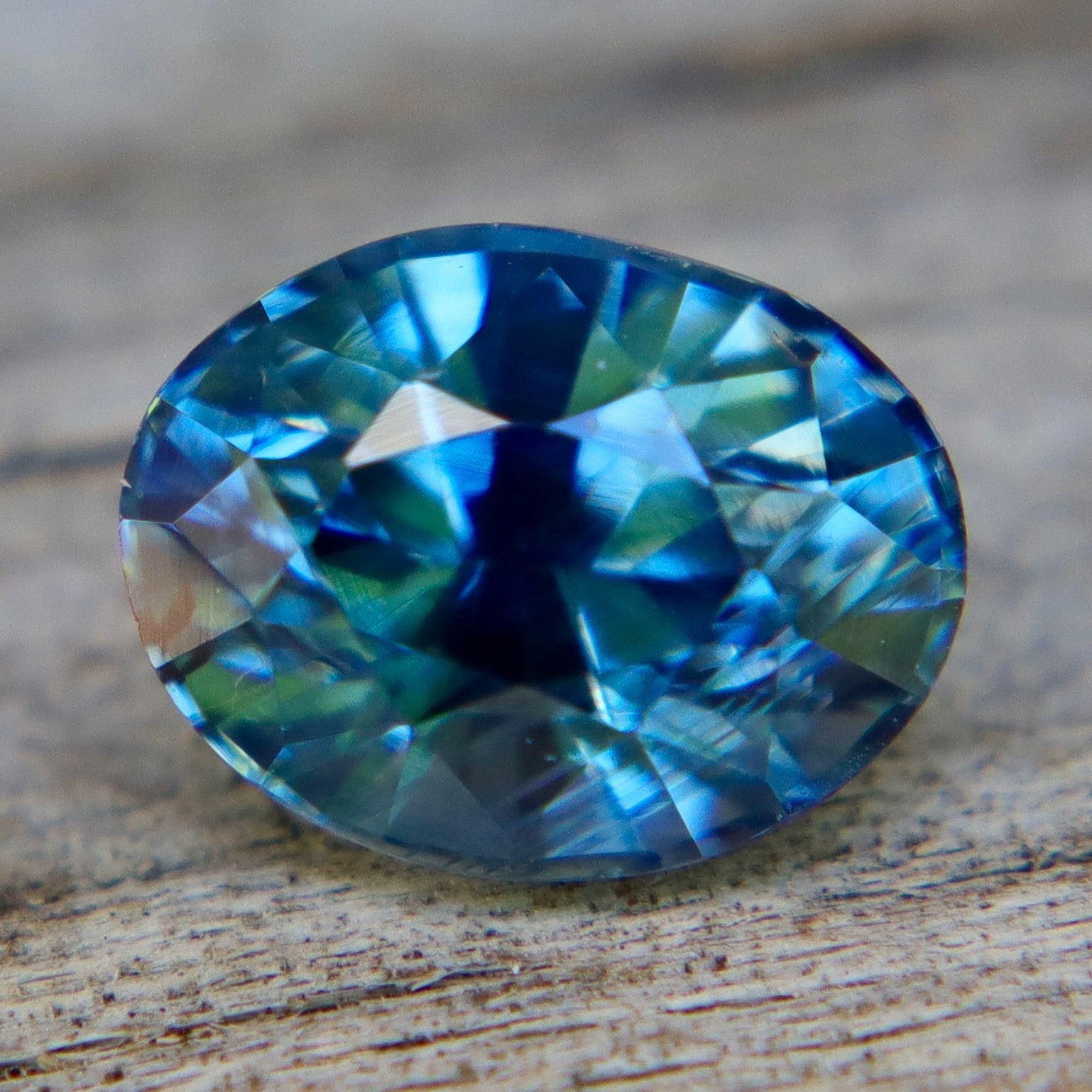 Natural Bluish Green Sapphire – 0.99ct Oval Cut - Sapphirepal