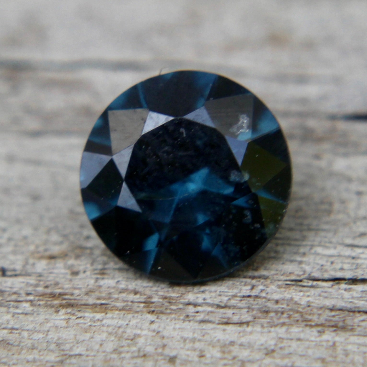 Natural Bluish Green Spinel - Sapphirepal