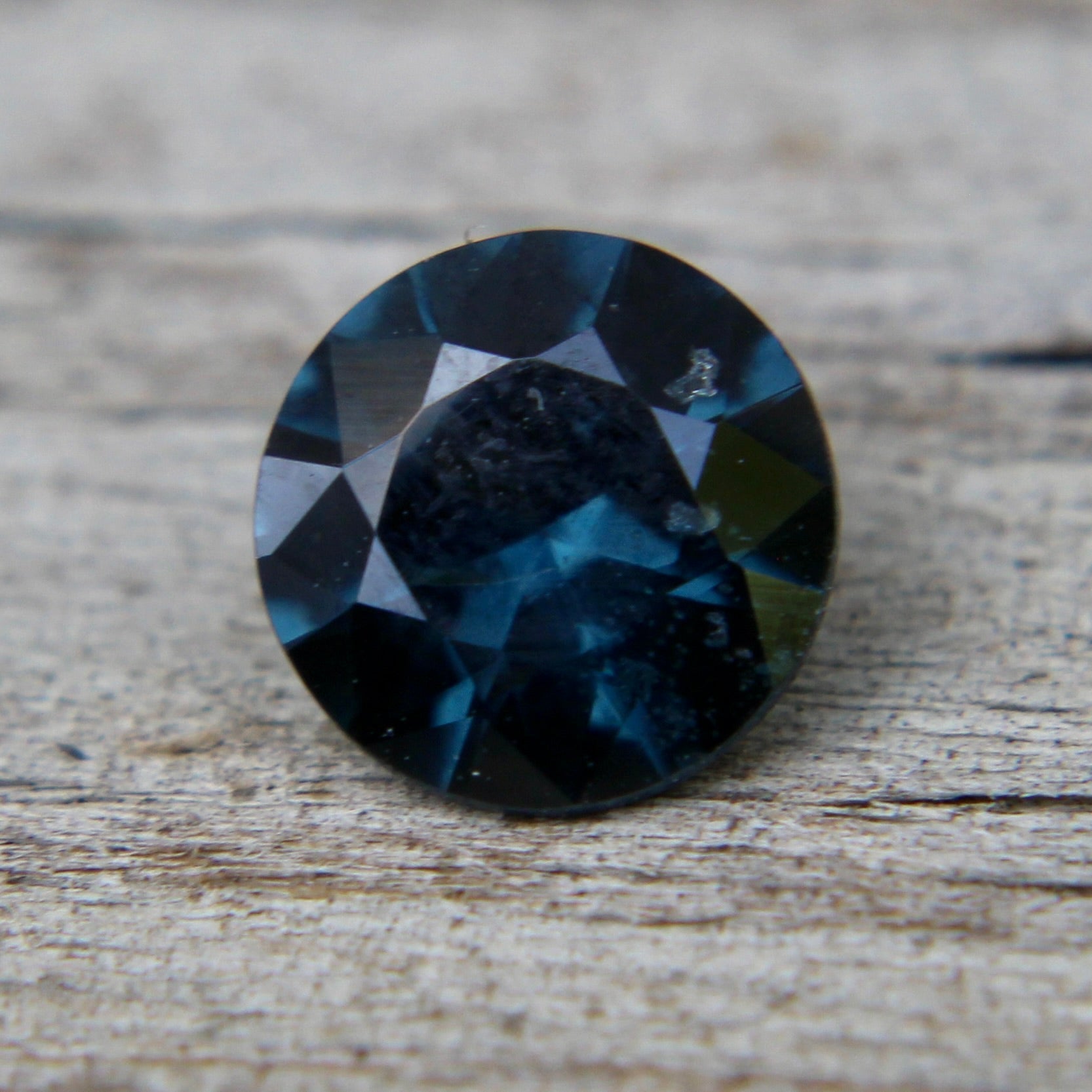 Fine jewelry grade bluish green Spinel loose stone