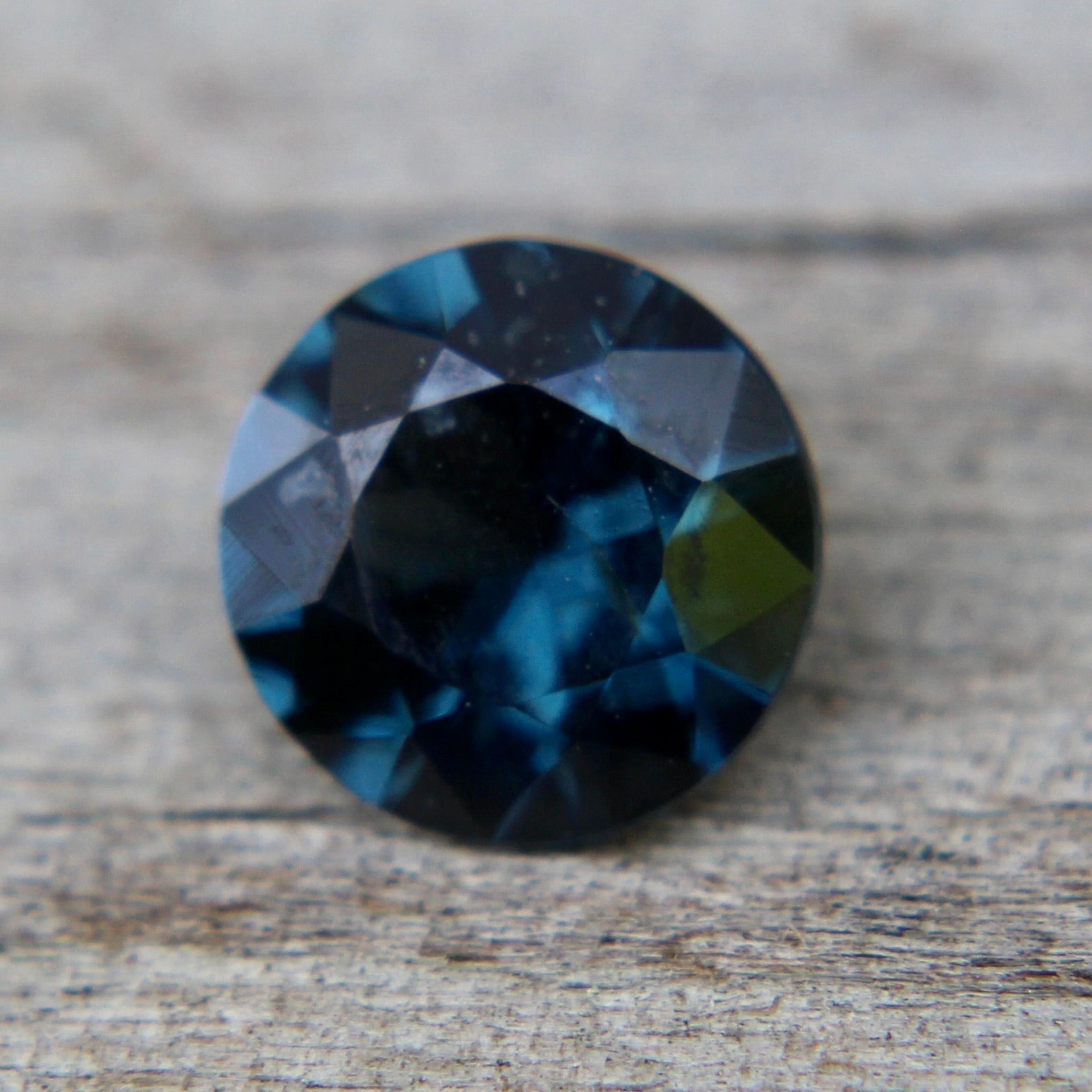 Natural Bluish Green Spinel - Sapphirepal