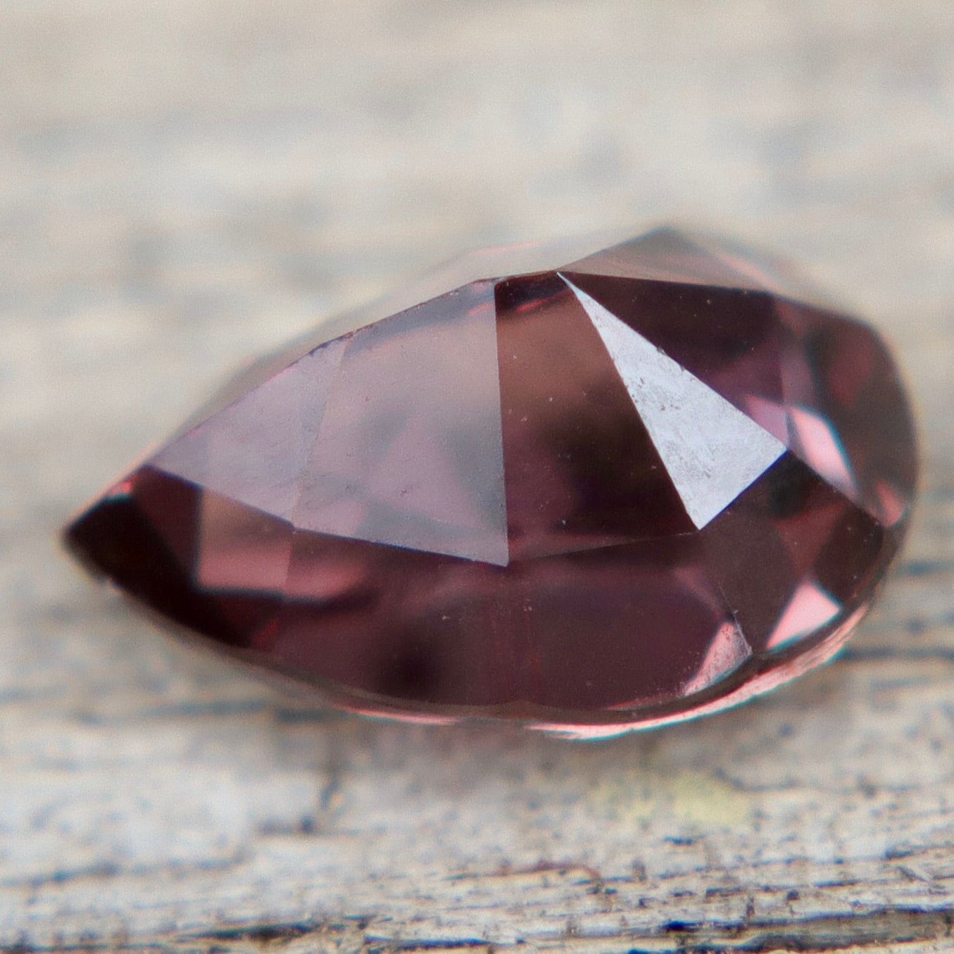 Natural Brown Sapphire – 0.60ct Pear Cut Unheated Madagascar Gemstone - Sapphirepal